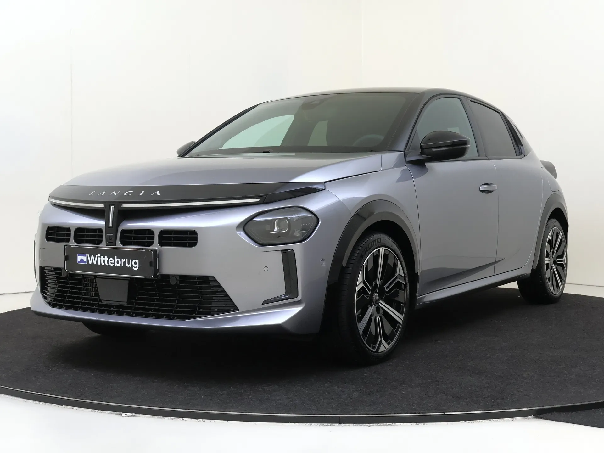 Lancia Ypsilon 1.2 Turbo Hybrid LX