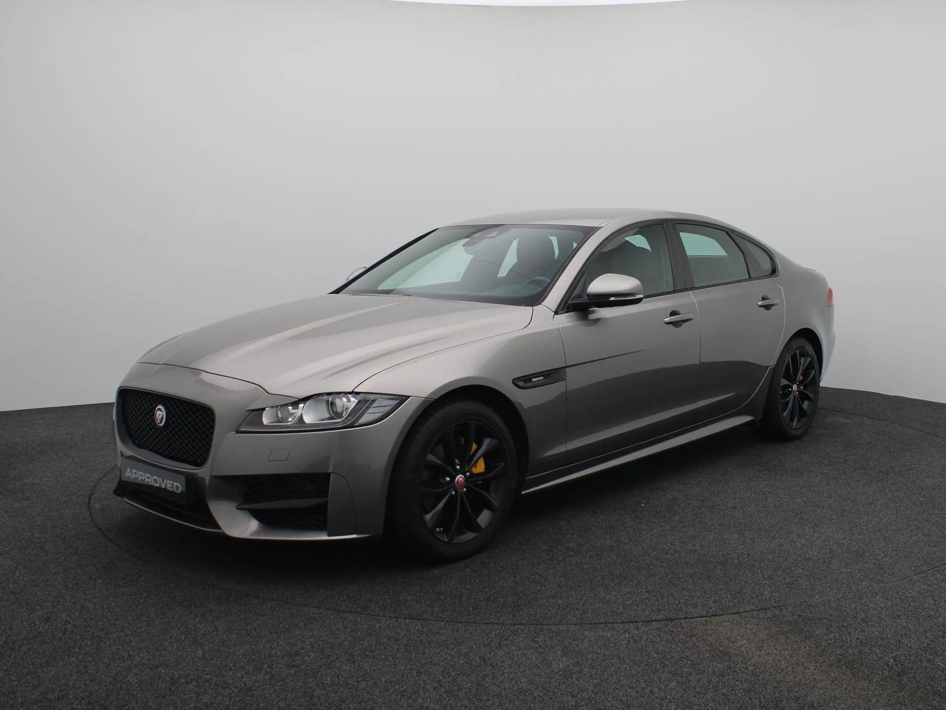 Jaguar XF 2.0t R-Sport
