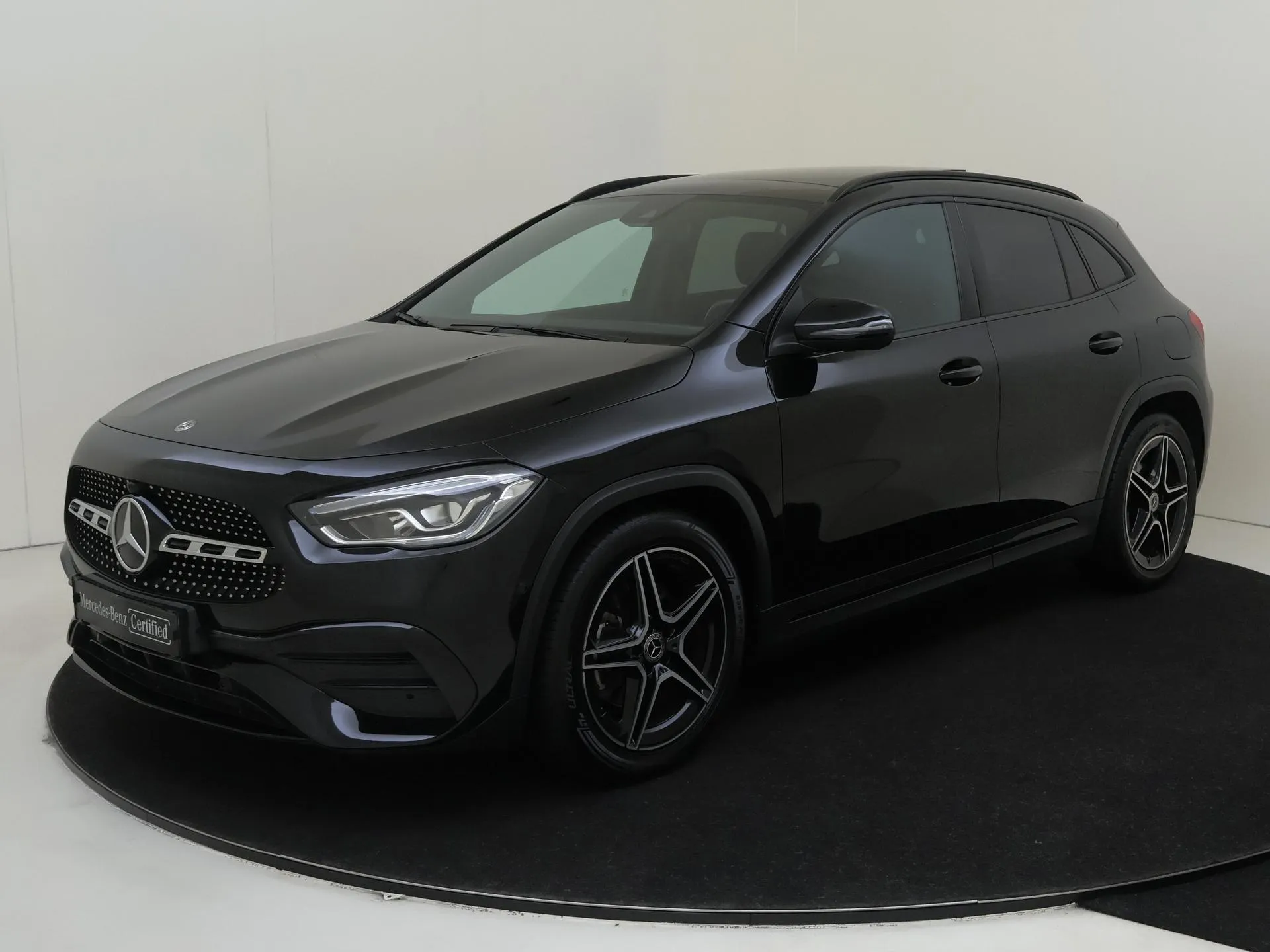 Mercedes-Benz GLA 200 Business Solution AMG