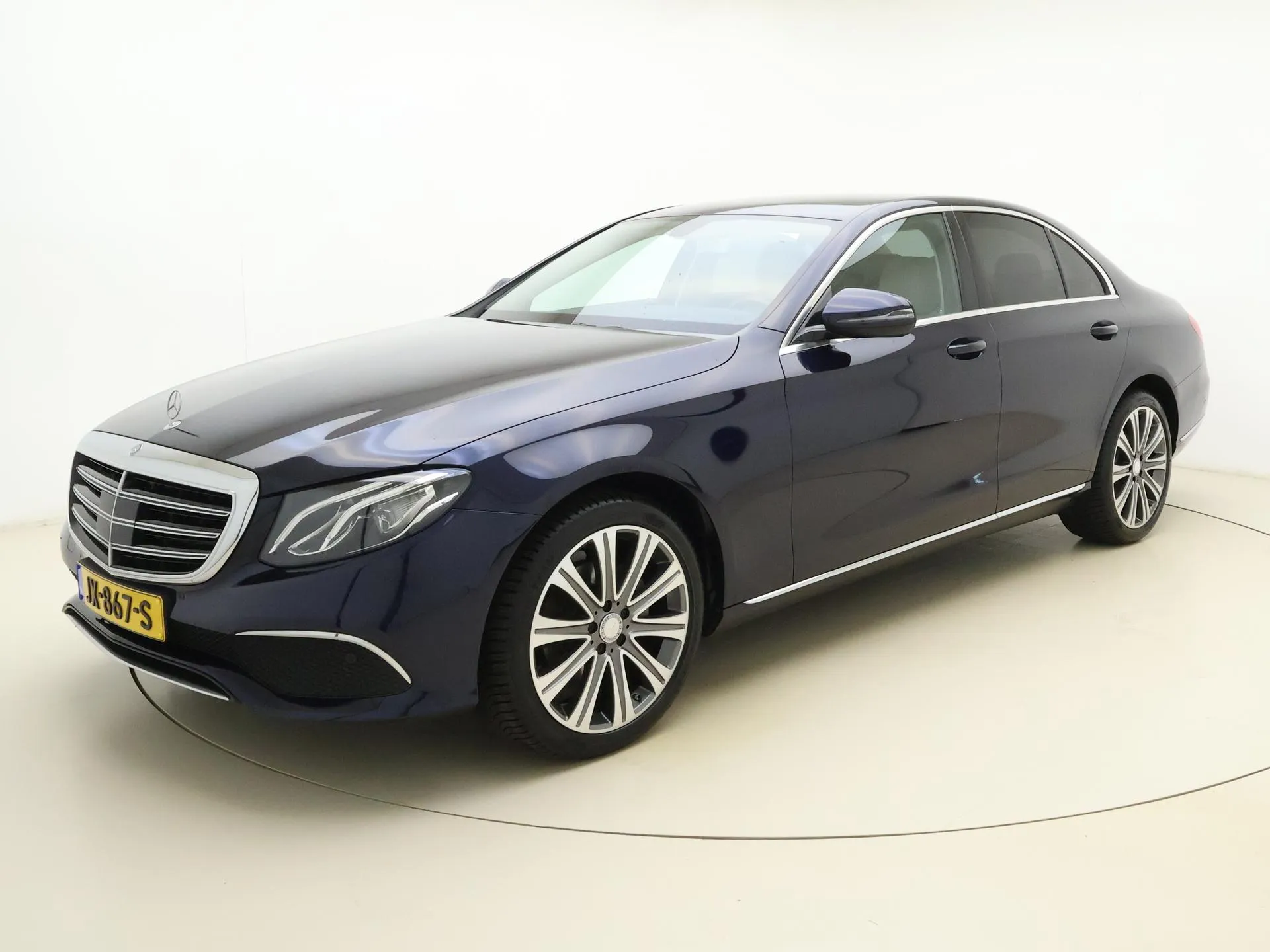Mercedes-Benz E-Klasse 200 Ambition