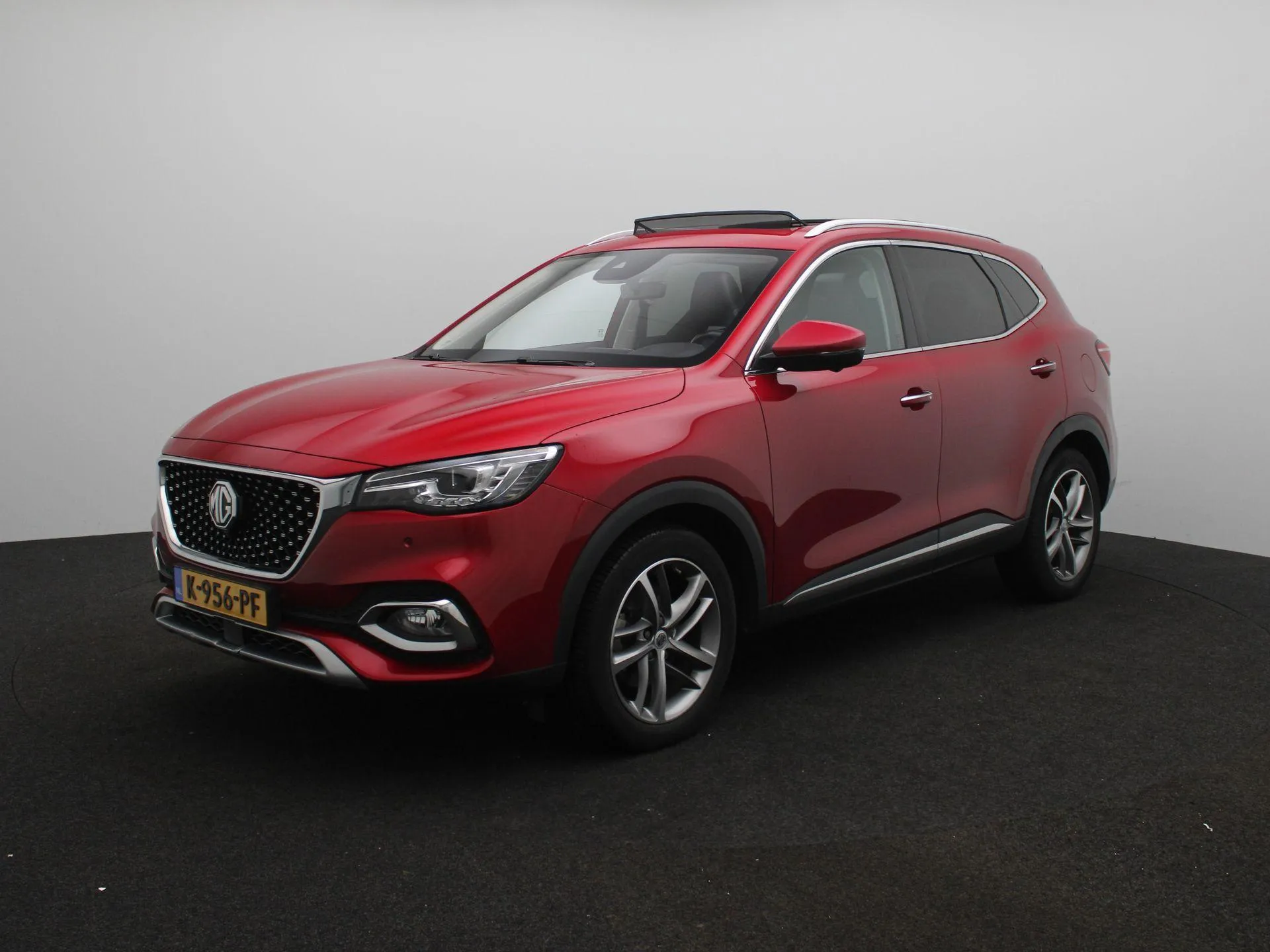 MG EHS 1.5 TGDI Luxury