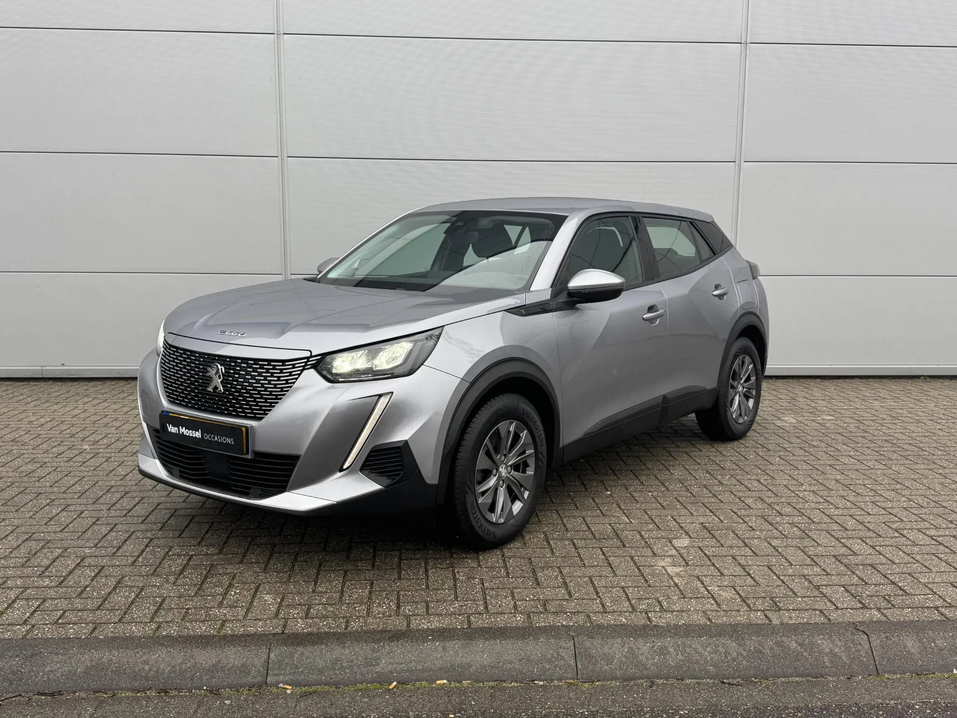 Peugeot e-2008 EV Active 50 kWh