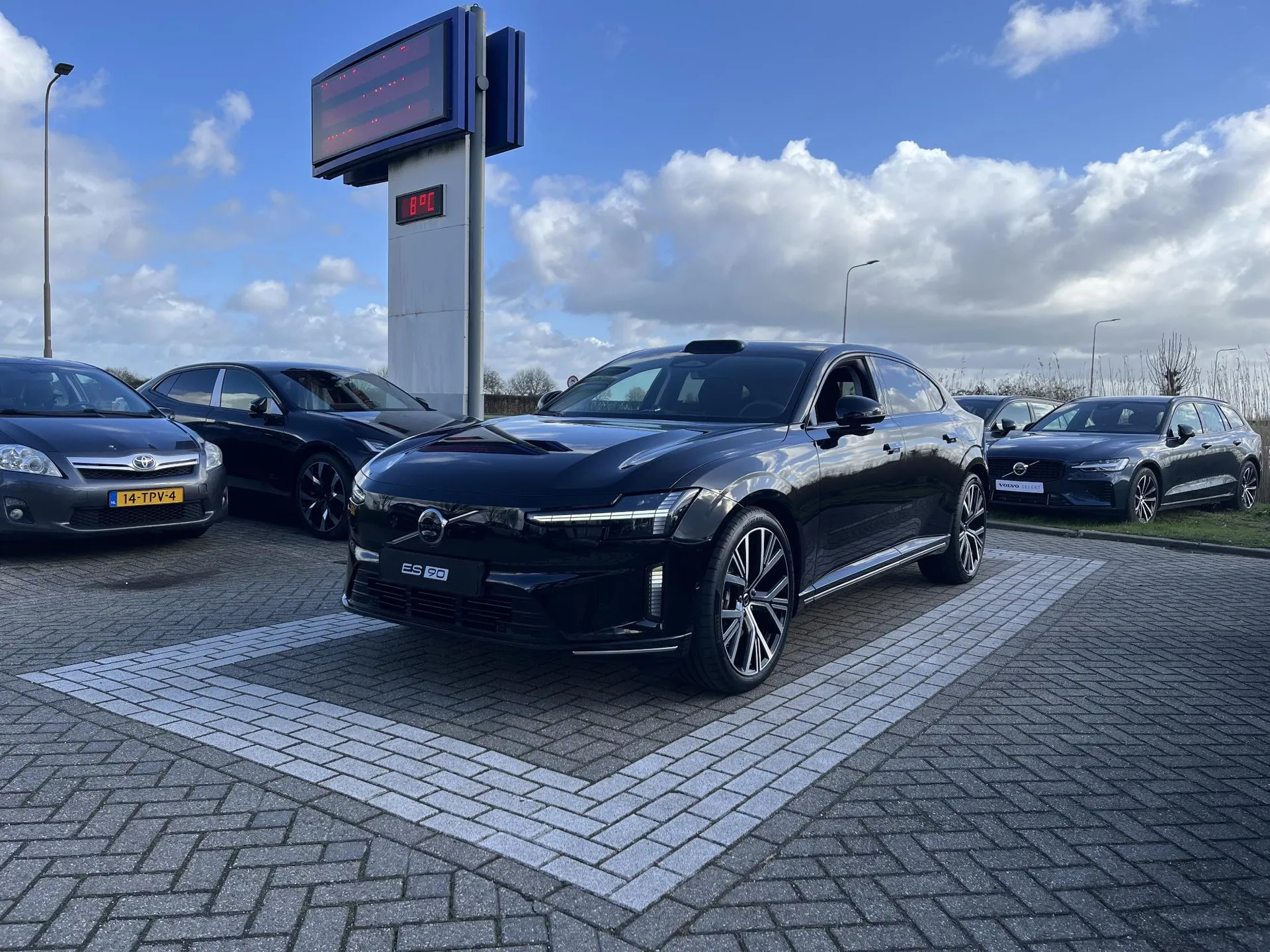 Volvo ES90 Single Motor Extended Range Ultra 92 kWh