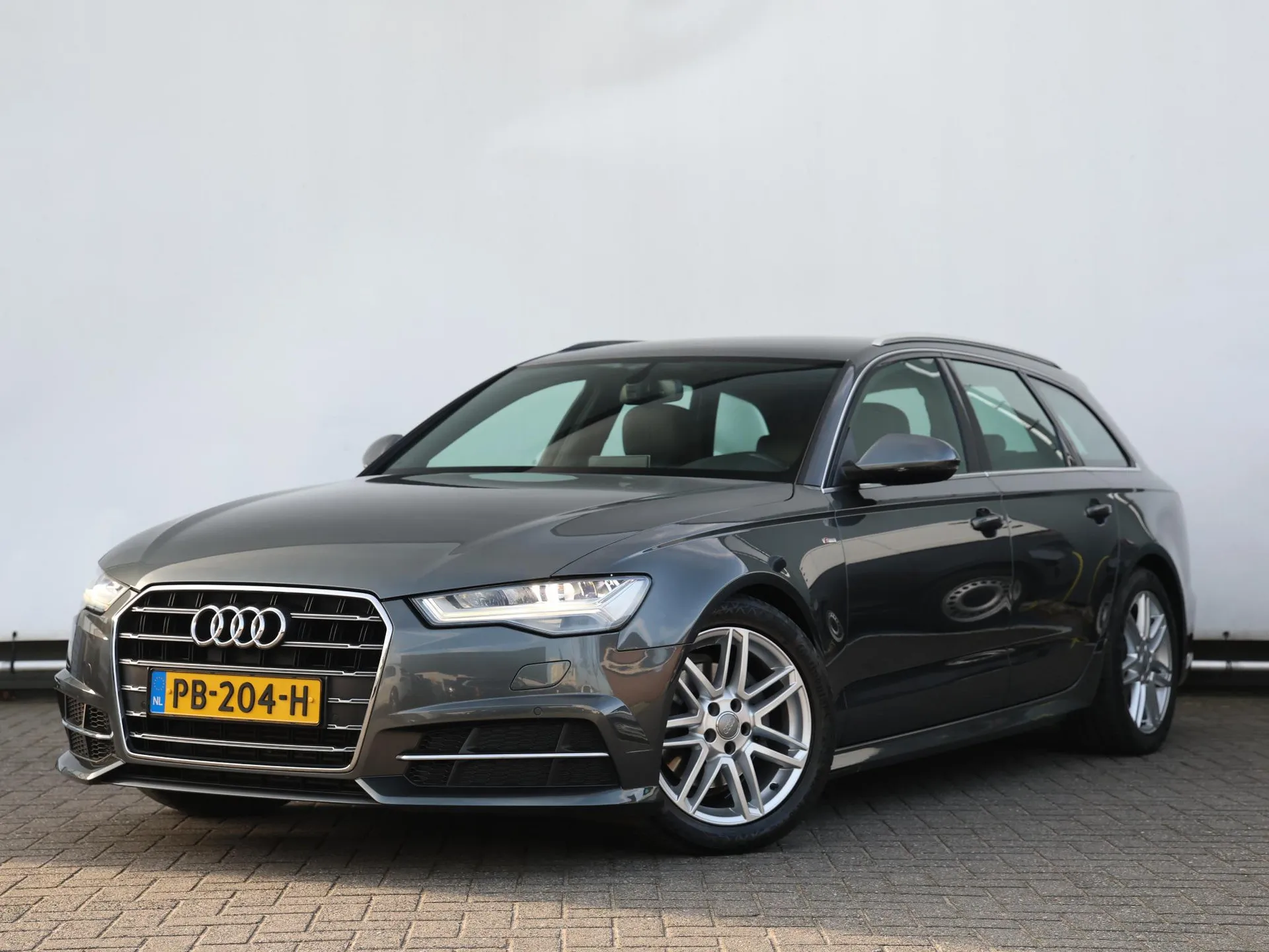Audi A6 Avant S-Line 1.8 TFSI Automaat