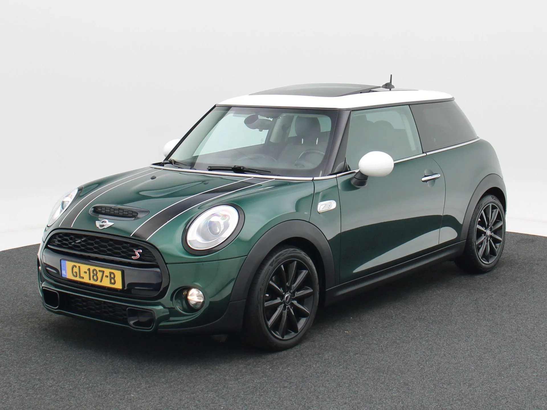 MINI Cooper S 2.0 JCW 211Pk