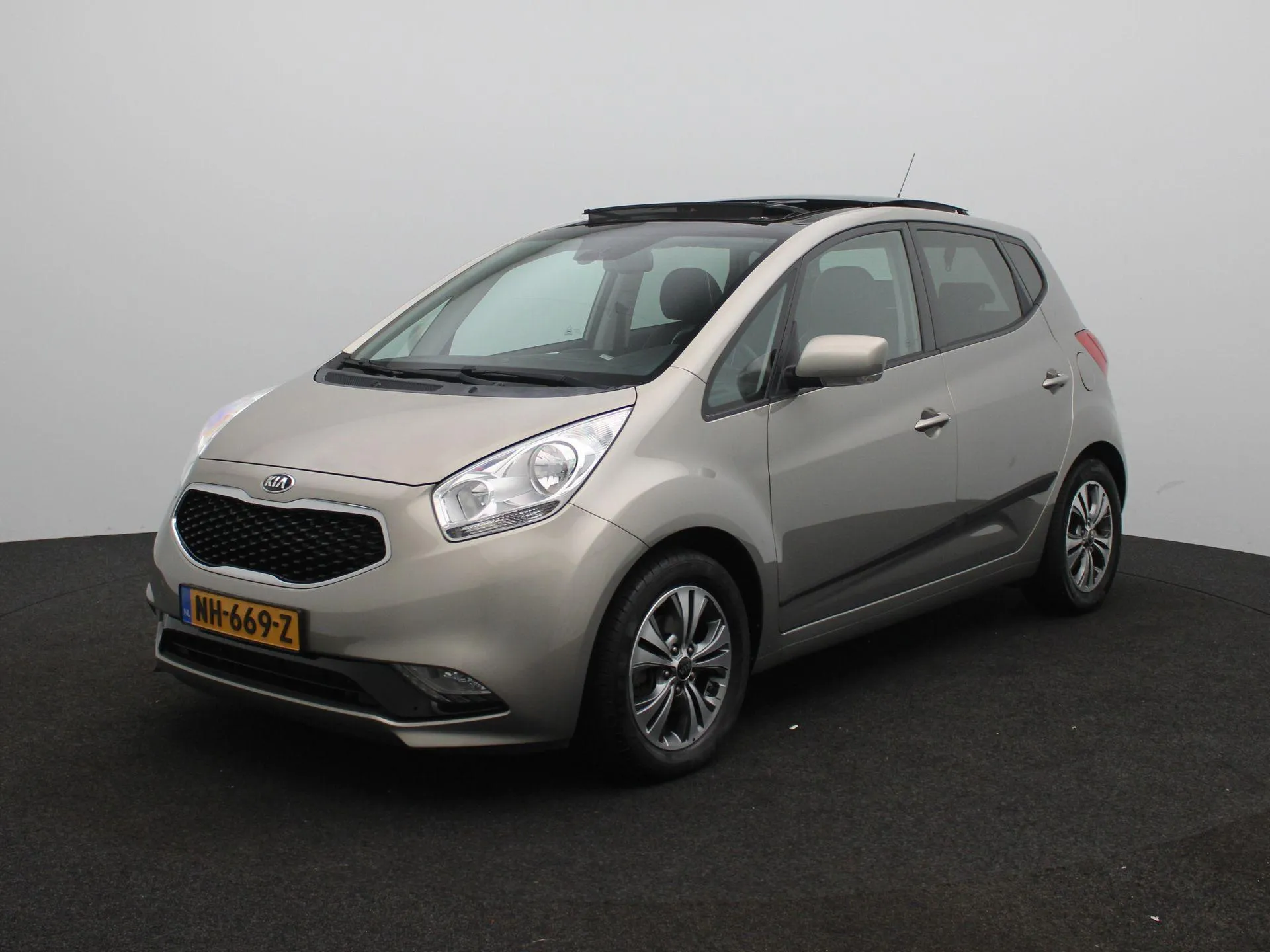 Kia Venga 1.4 CVVT ExecutiveLine