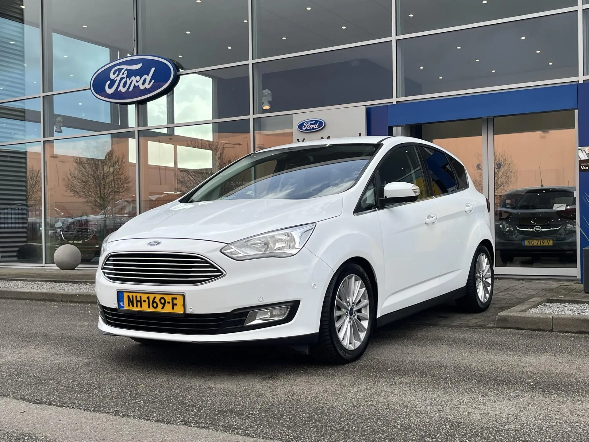 Ford C-MAX 1.0 Titanium