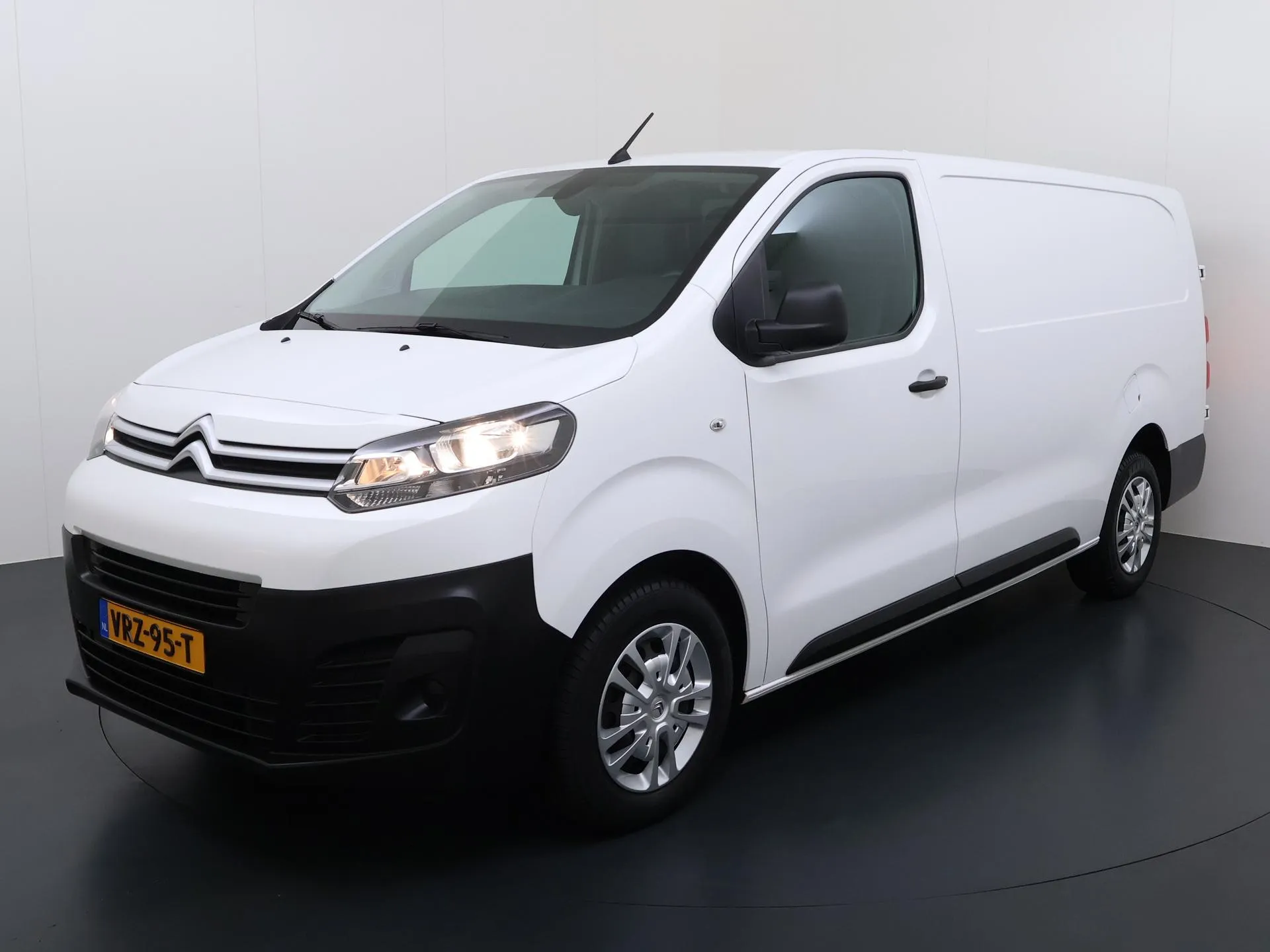 Citroën Jumpy 2.0 BlueHDI 145 M Club