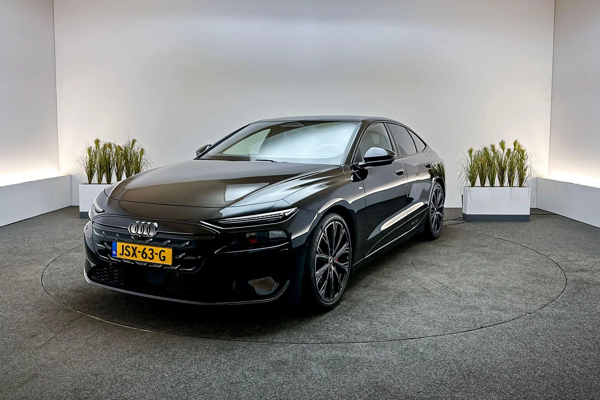 Audi A6 e-tron
