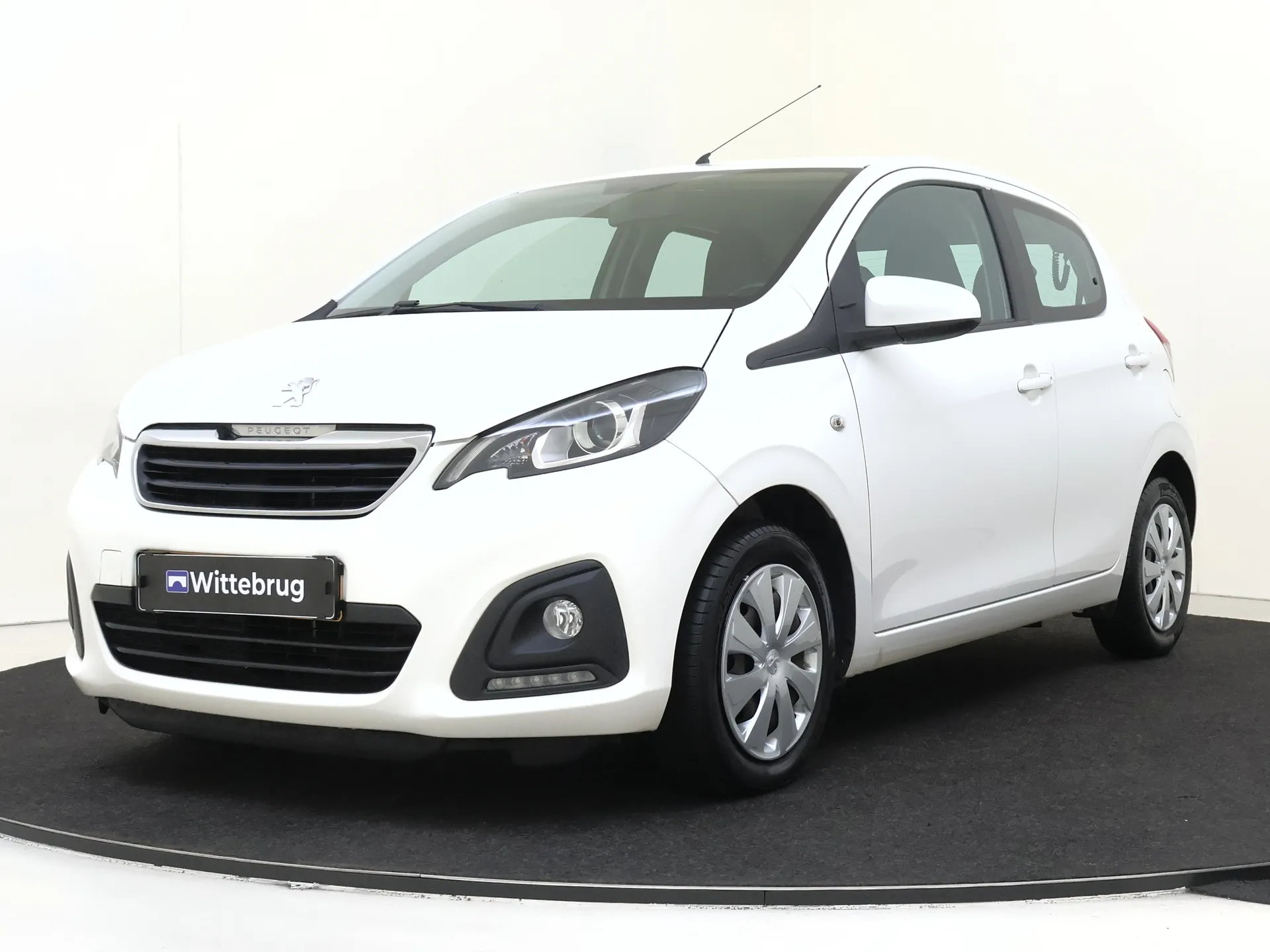 Lease Peugeot Peugeot 108 1.0 e-VTi Blue Lion - Vergelijk via Leasevinder