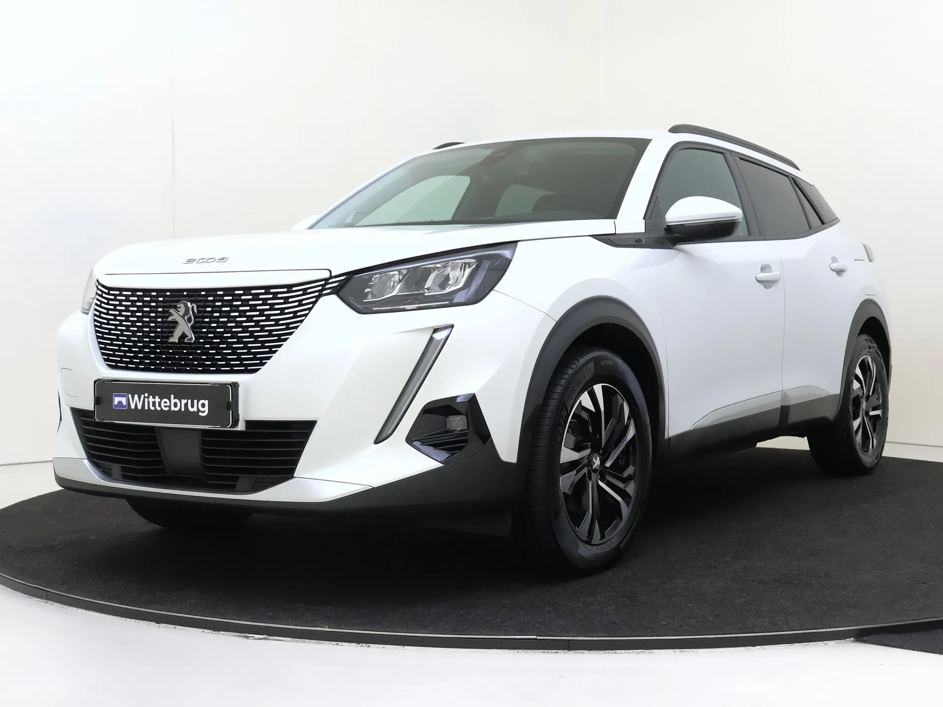 Peugeot e-2008