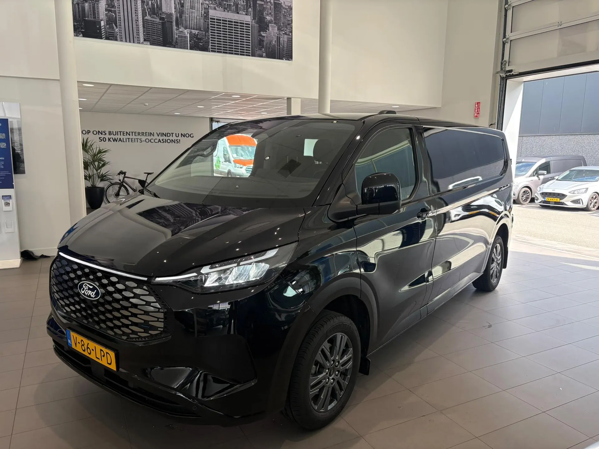 Ford E-Transit Custom