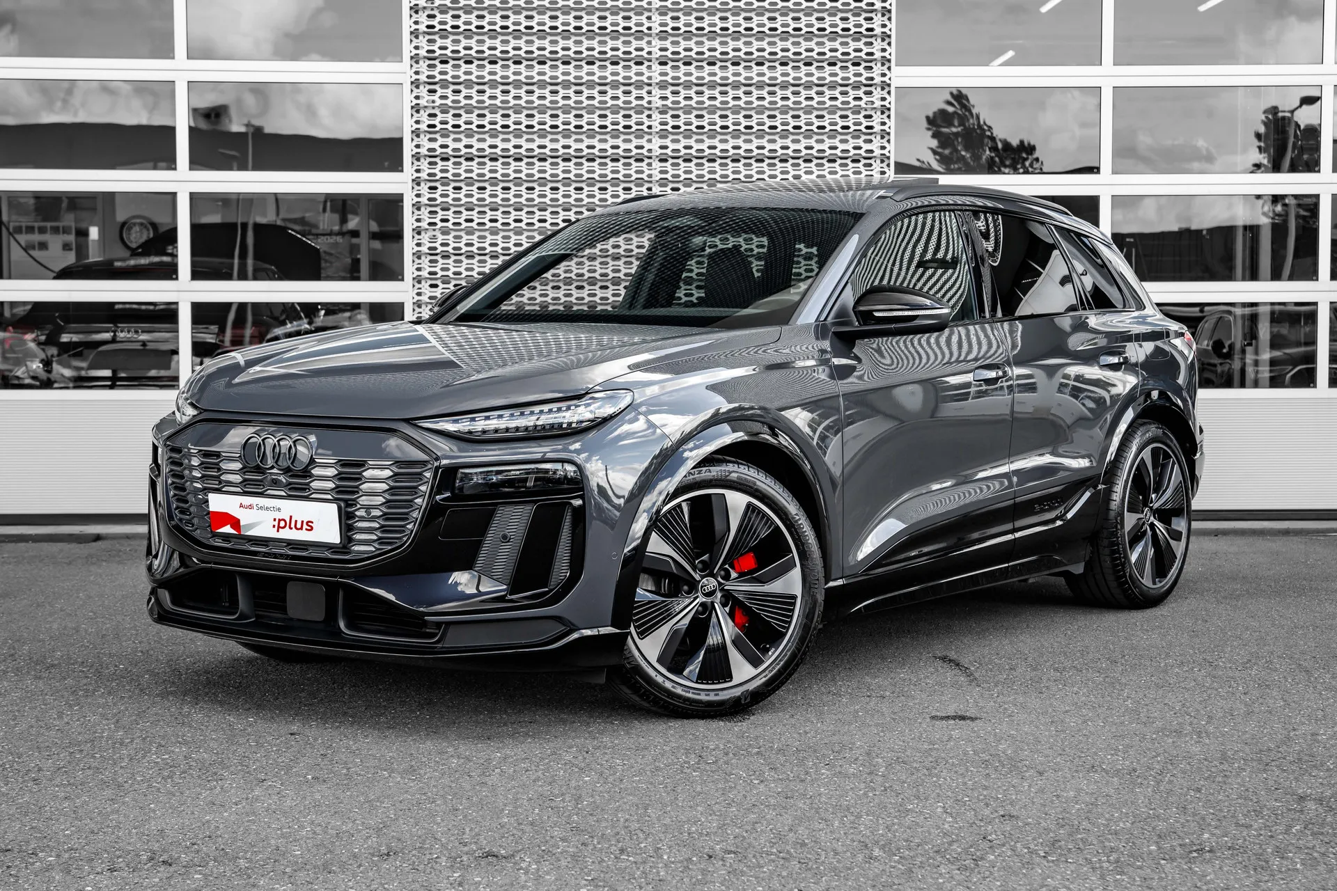 Audi SQ6