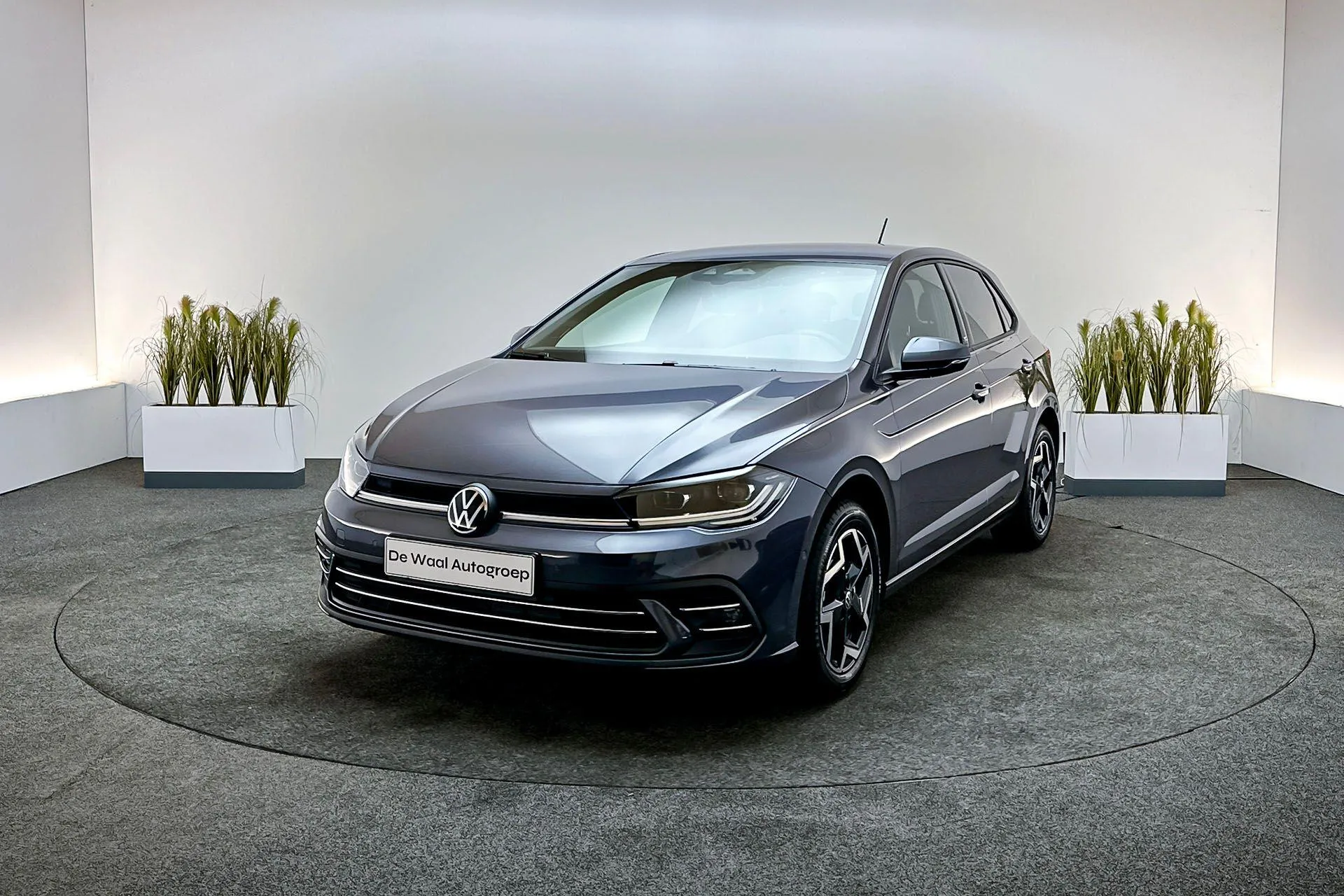 Volkswagen Polo — foto 1