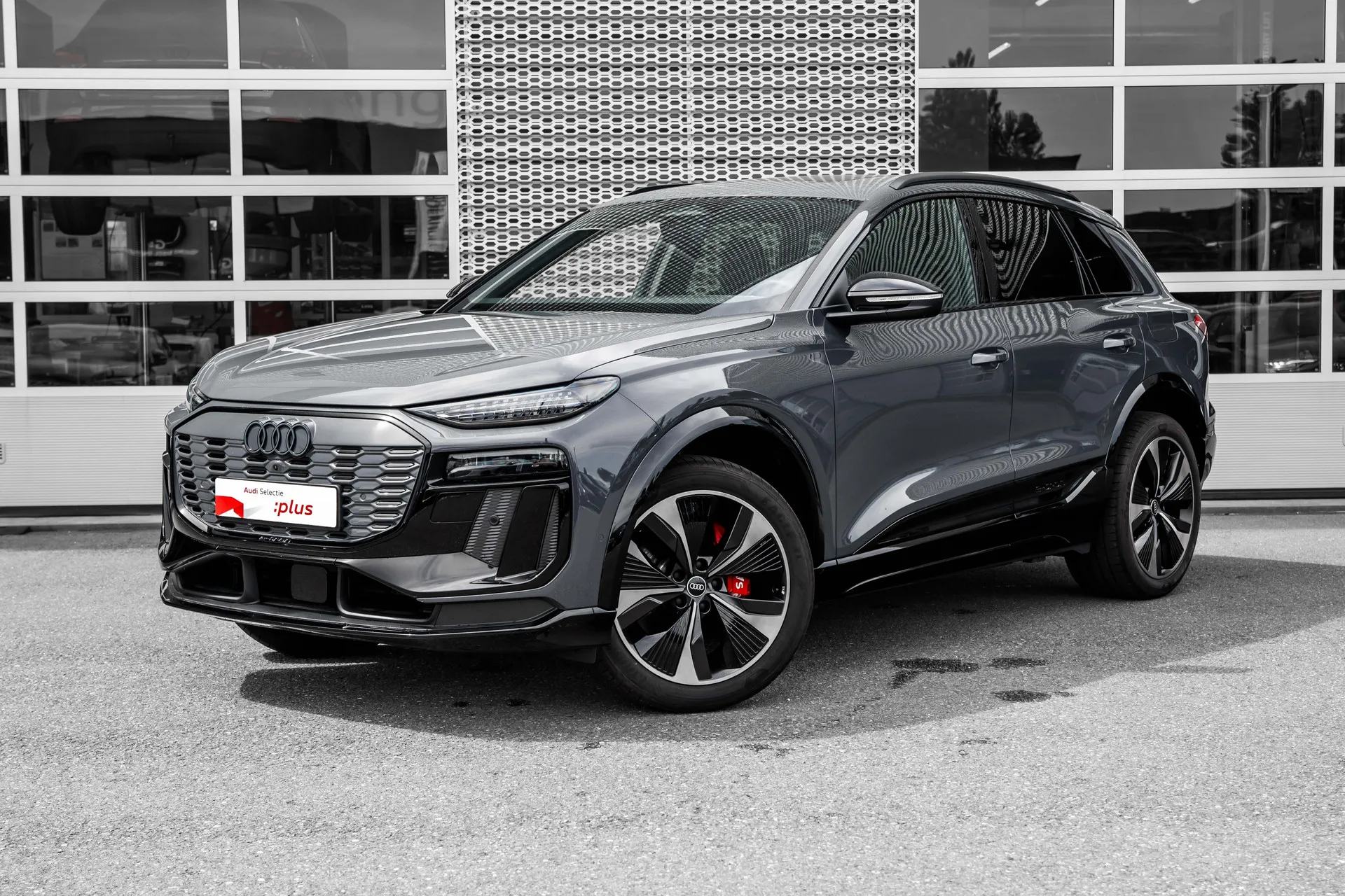 Audi SQ6