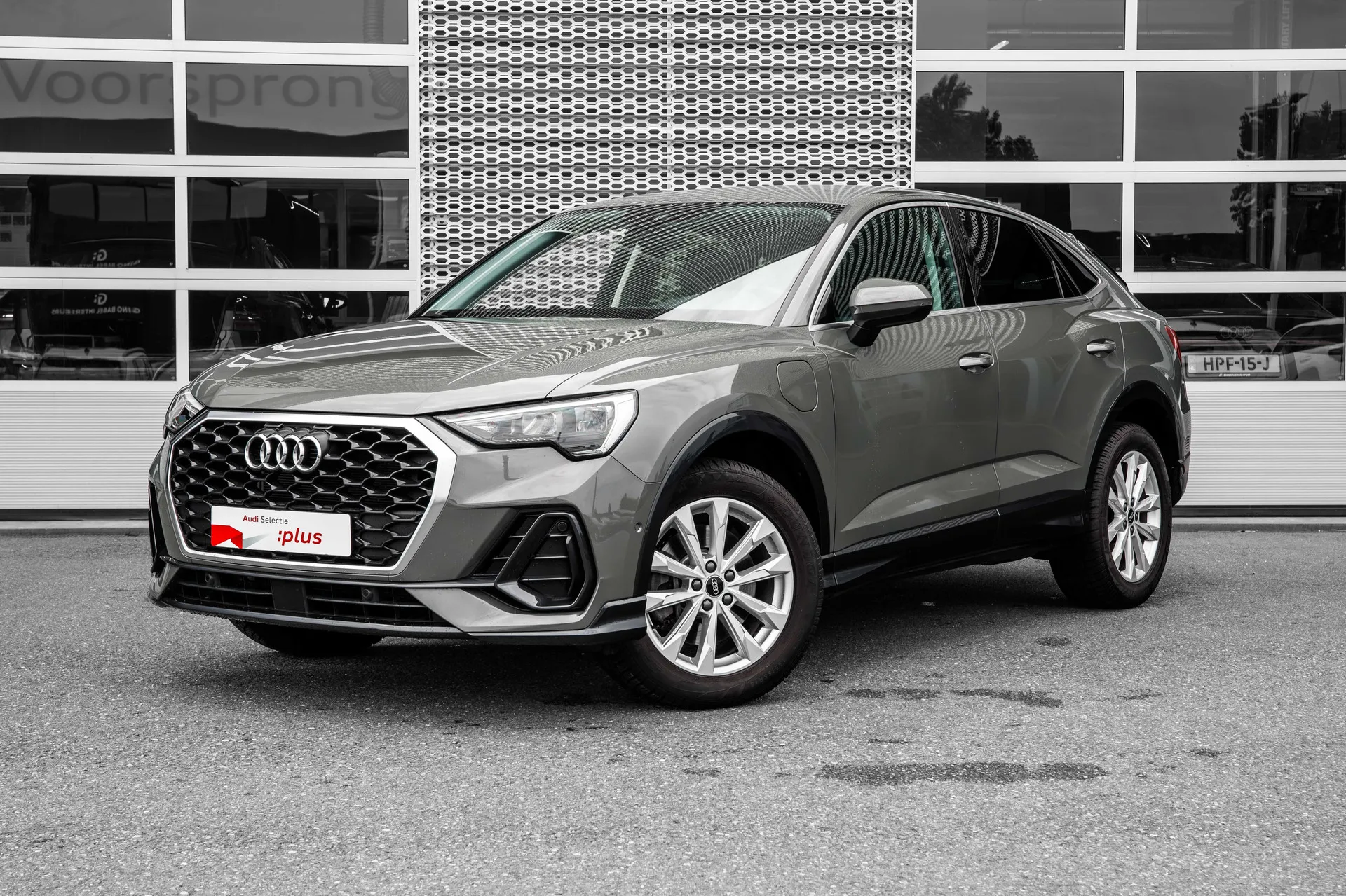 Audi Q3 — foto 1