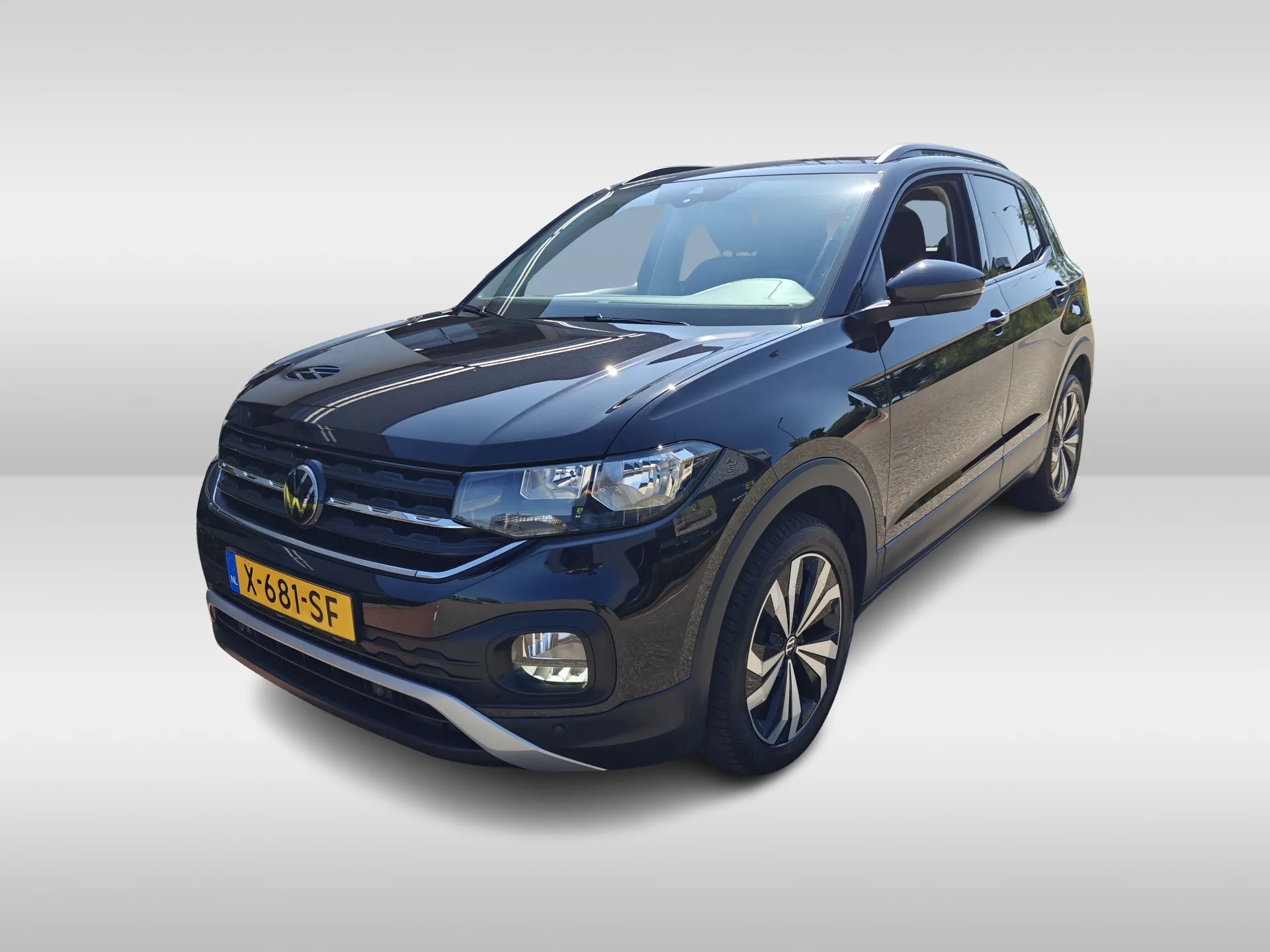 Volkswagen T-Cross — foto 1