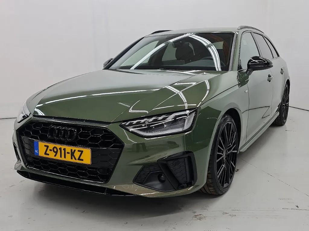 Occasion Audi A4 AVANT 35 TFSI 150pk S tronic S Ed Competition Camera Optiek Z-911-KZ