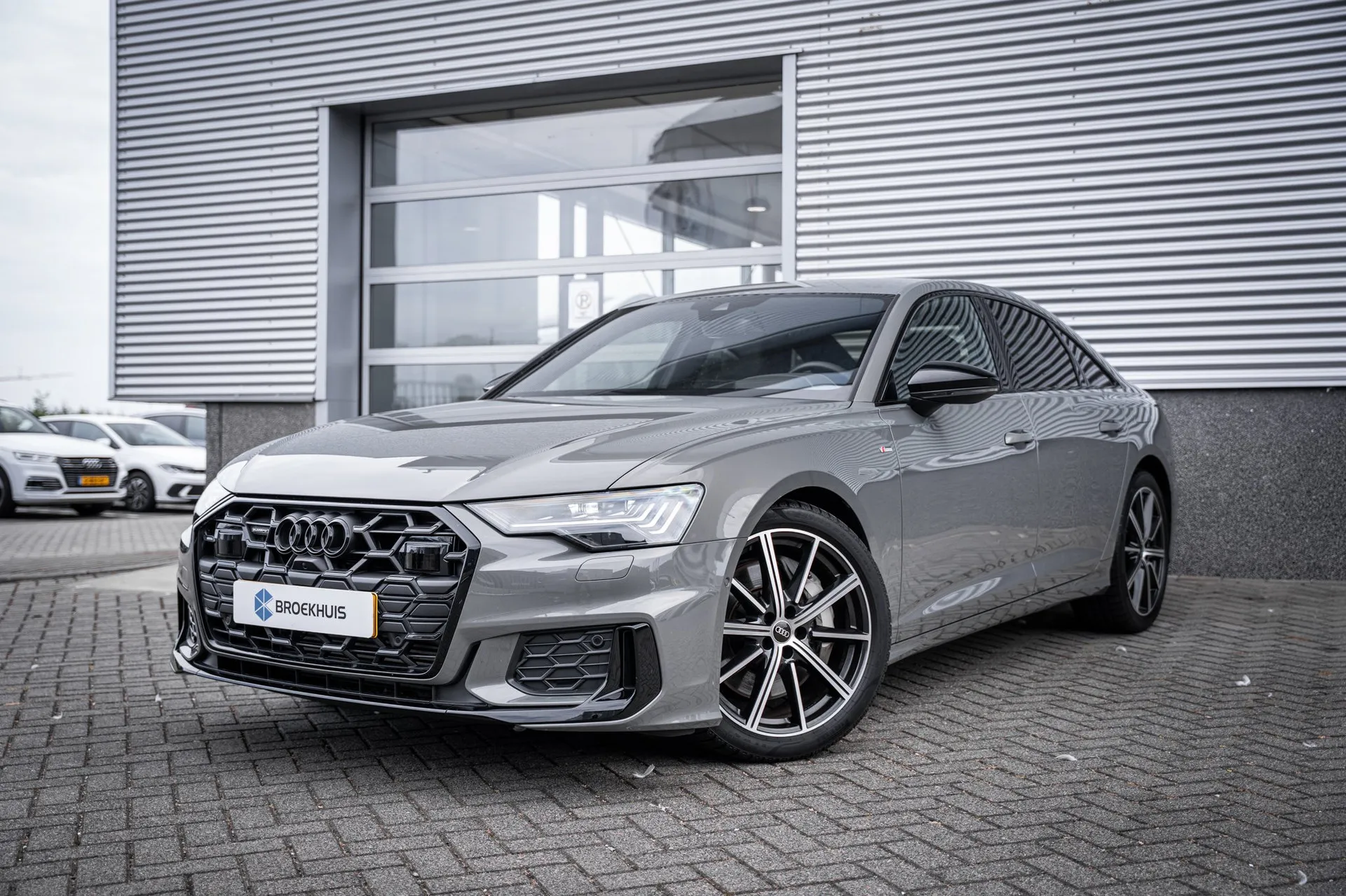 Audi A6 — foto 1