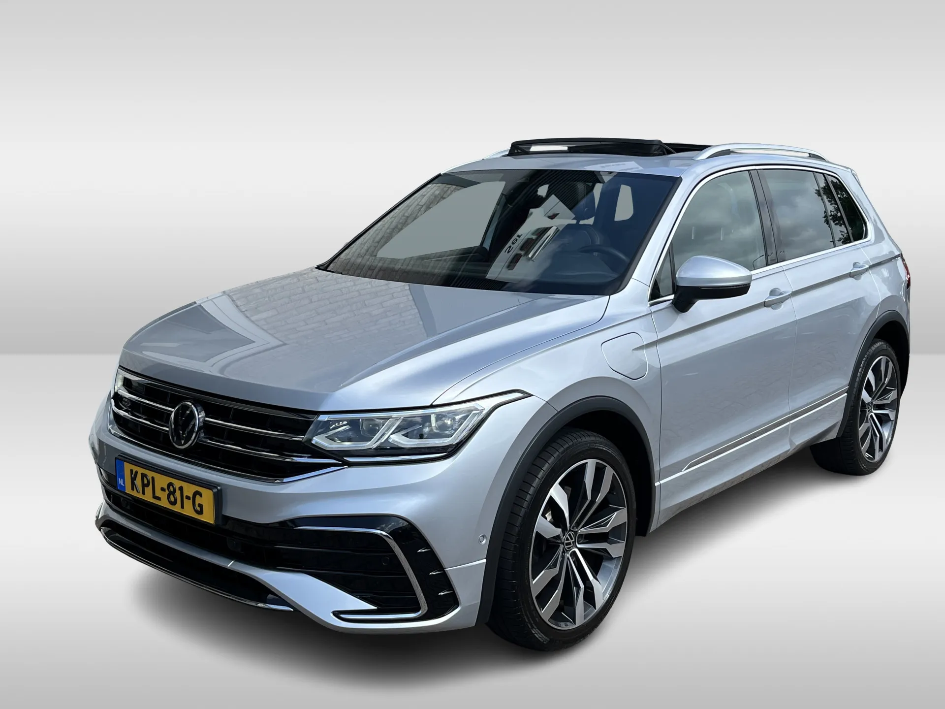 Volkswagen Tiguan — foto 1