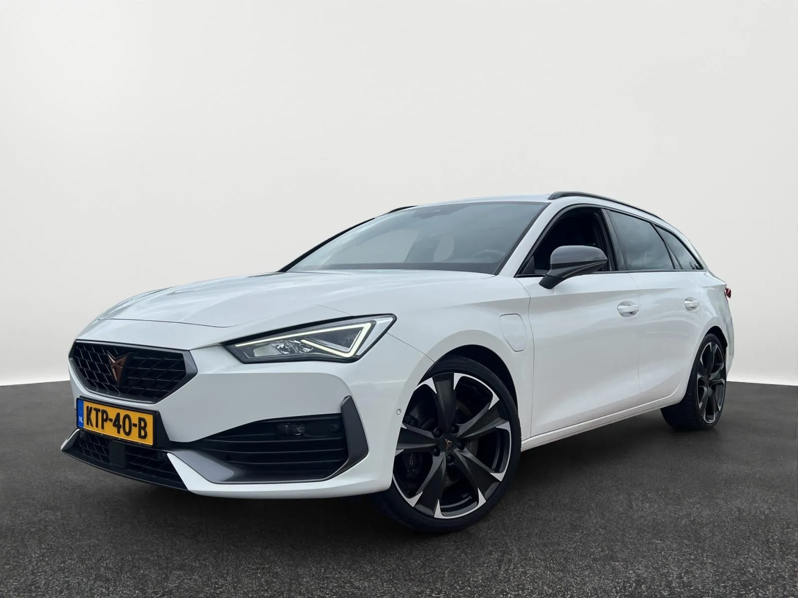 Cupra Leon Sportstourer — foto 1