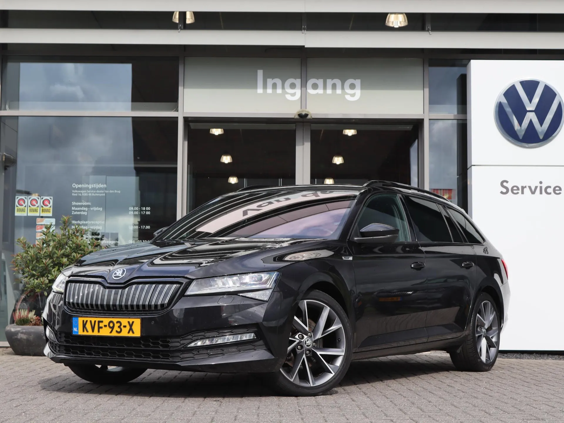 Škoda Superb — foto 1