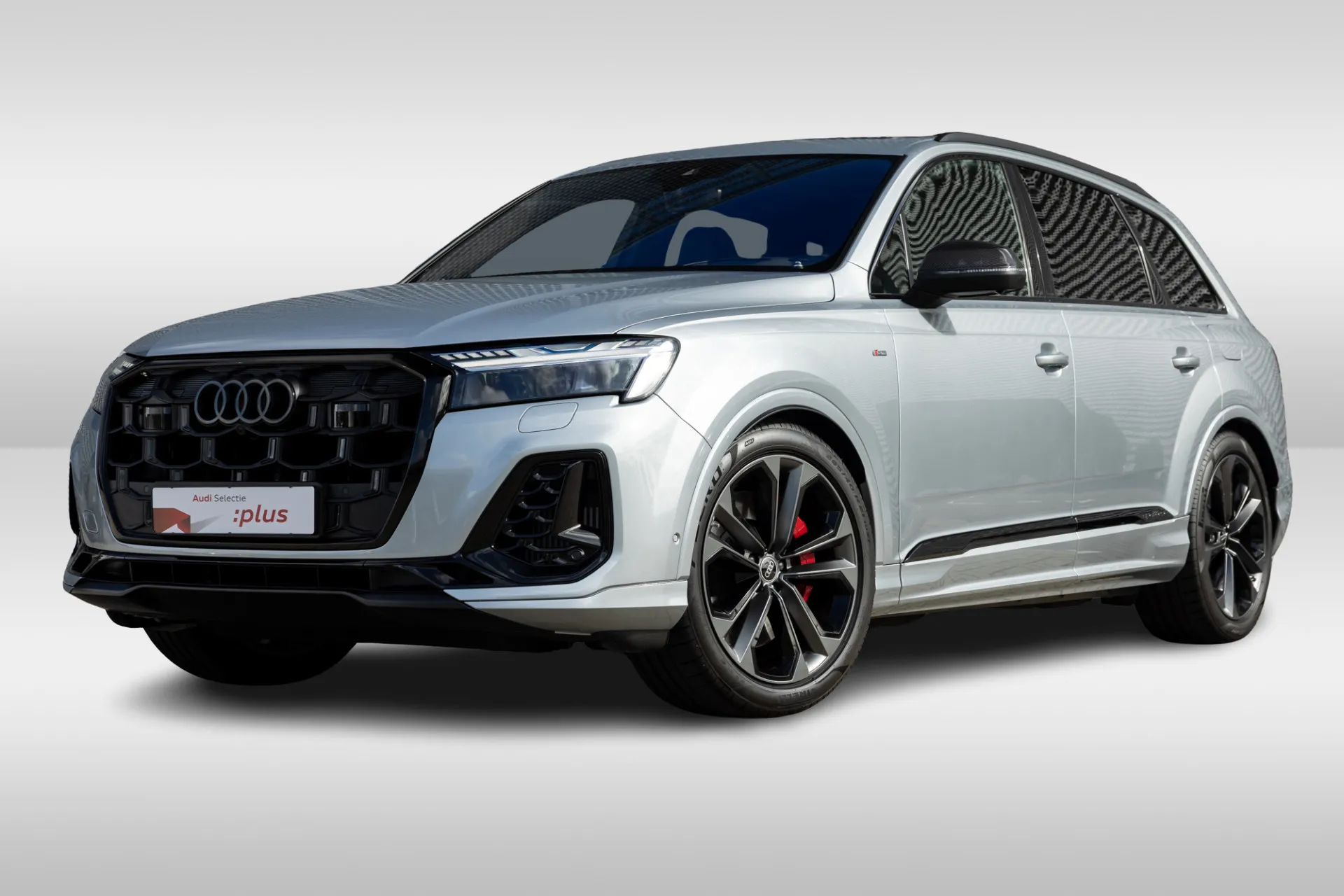 Audi Q7 — foto 1