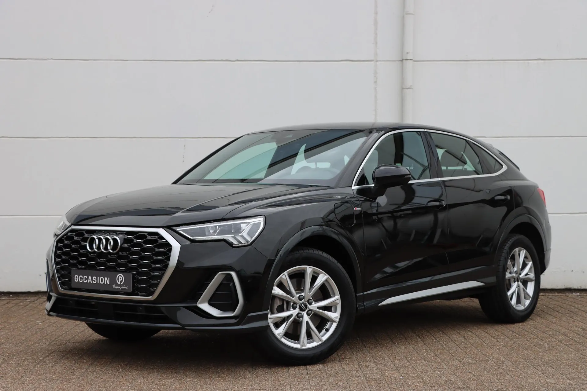 Audi Q3 — foto 1