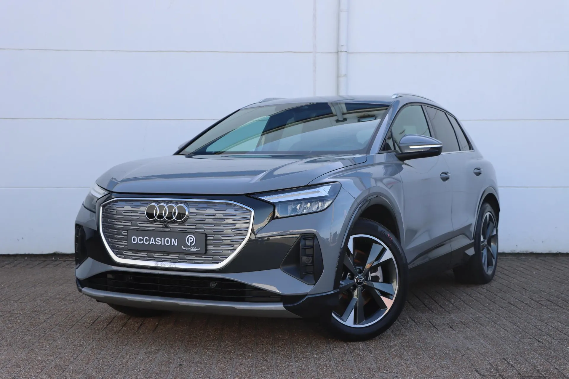 Audi Q4 e-tron — foto 1