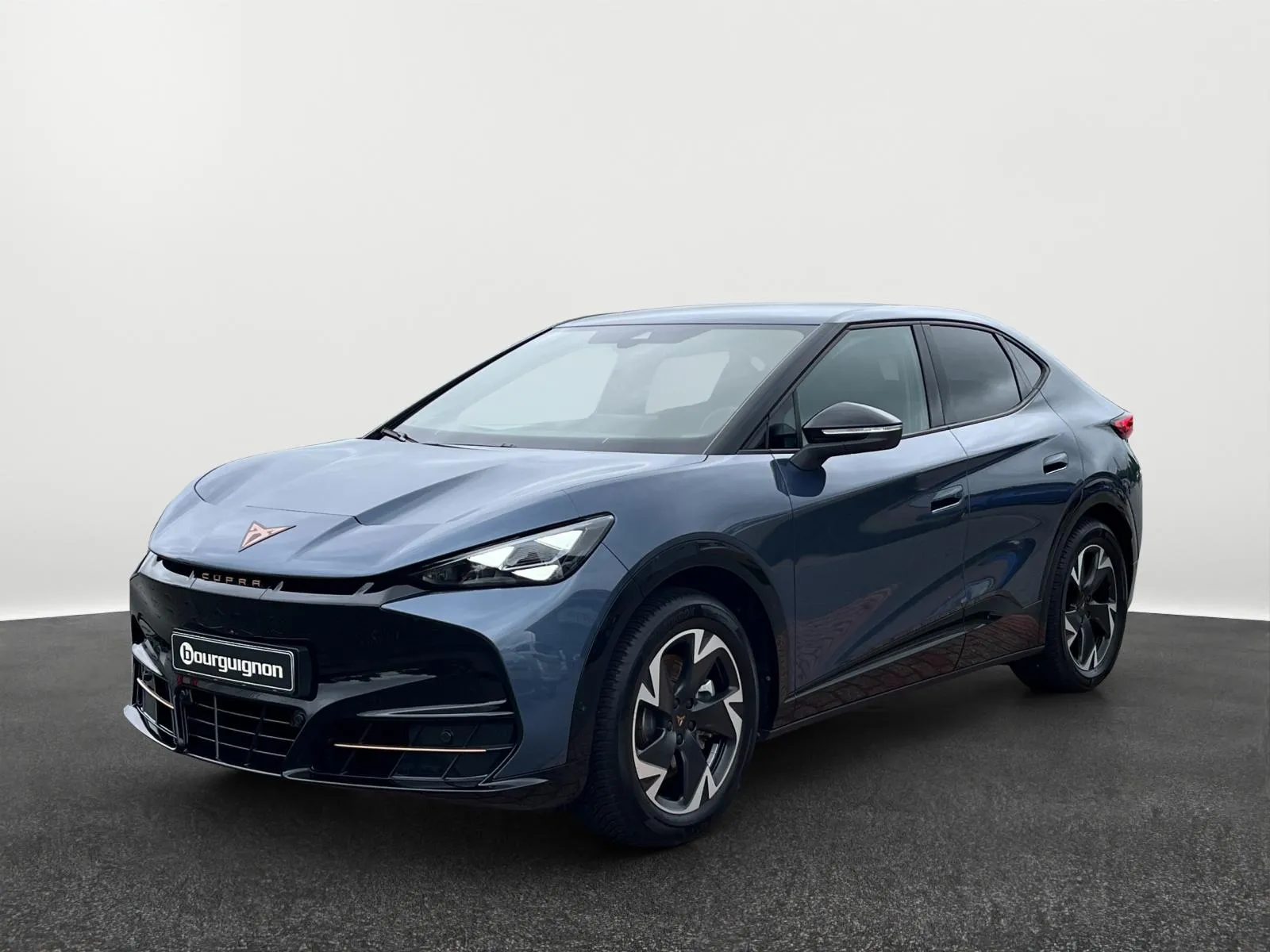 Cupra Tavascan — foto 1