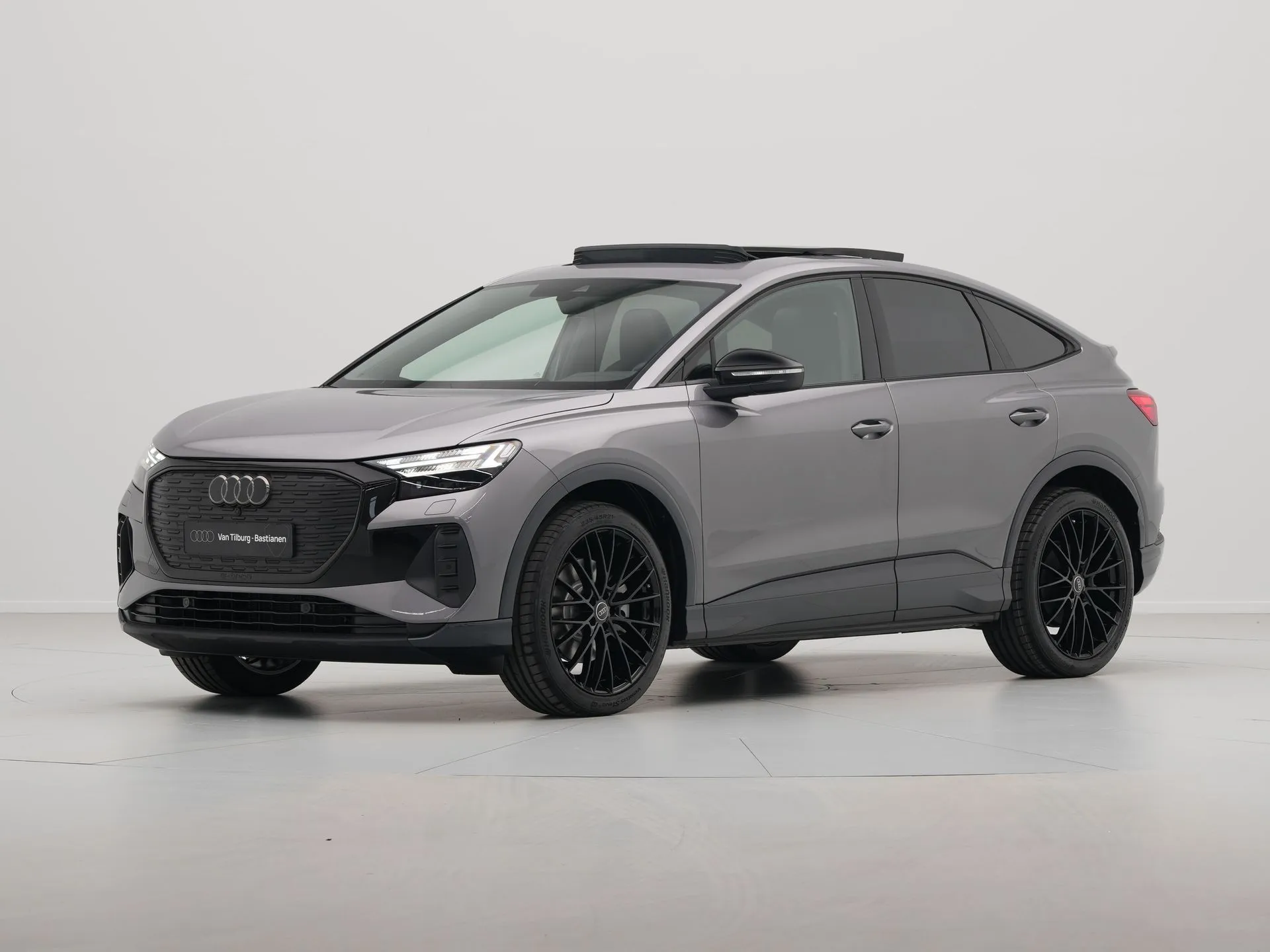 Audi Q4 Sportback e-tron — foto 1