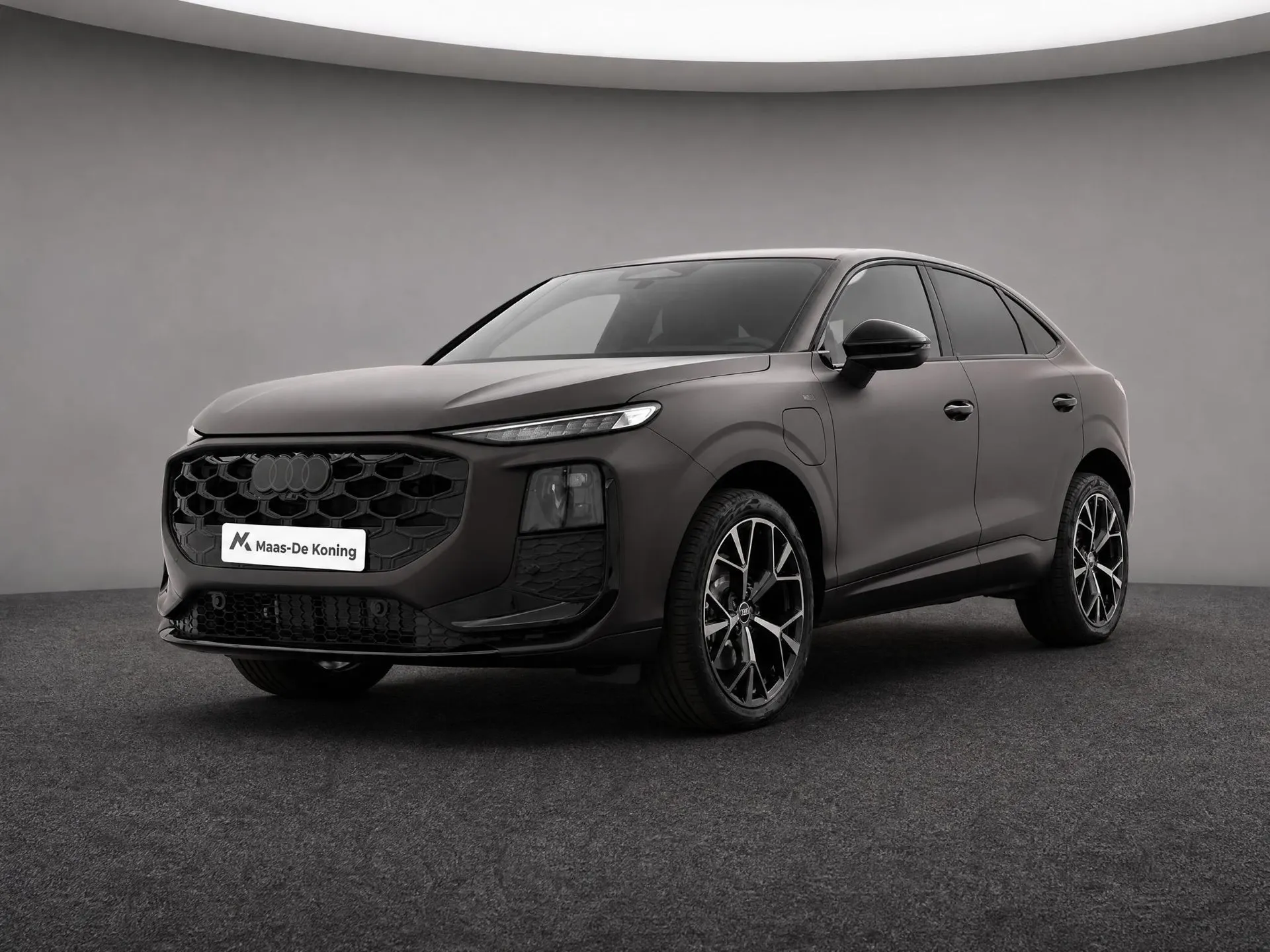 Audi Q3 — foto 1
