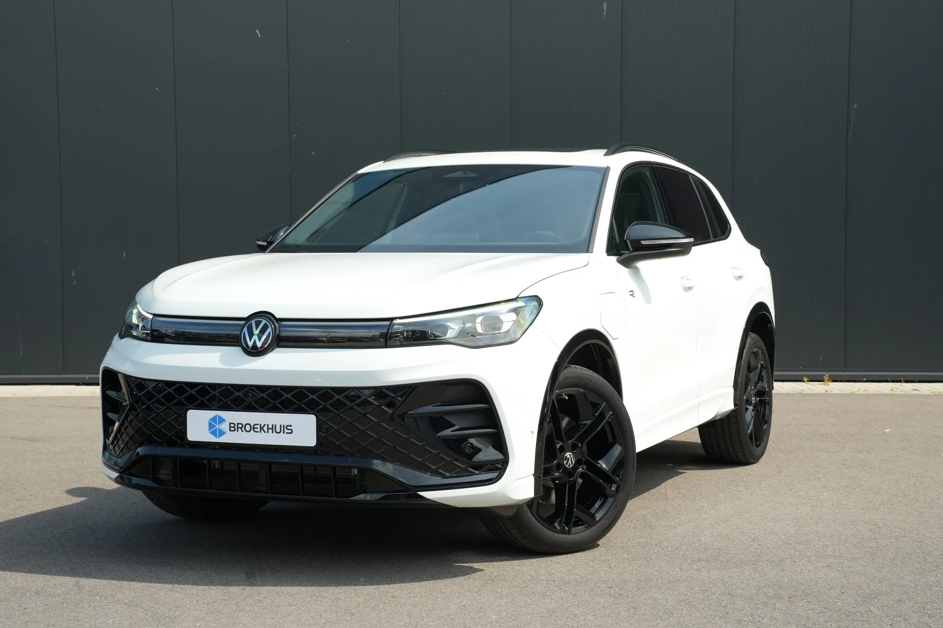 Volkswagen Tiguan — foto 1