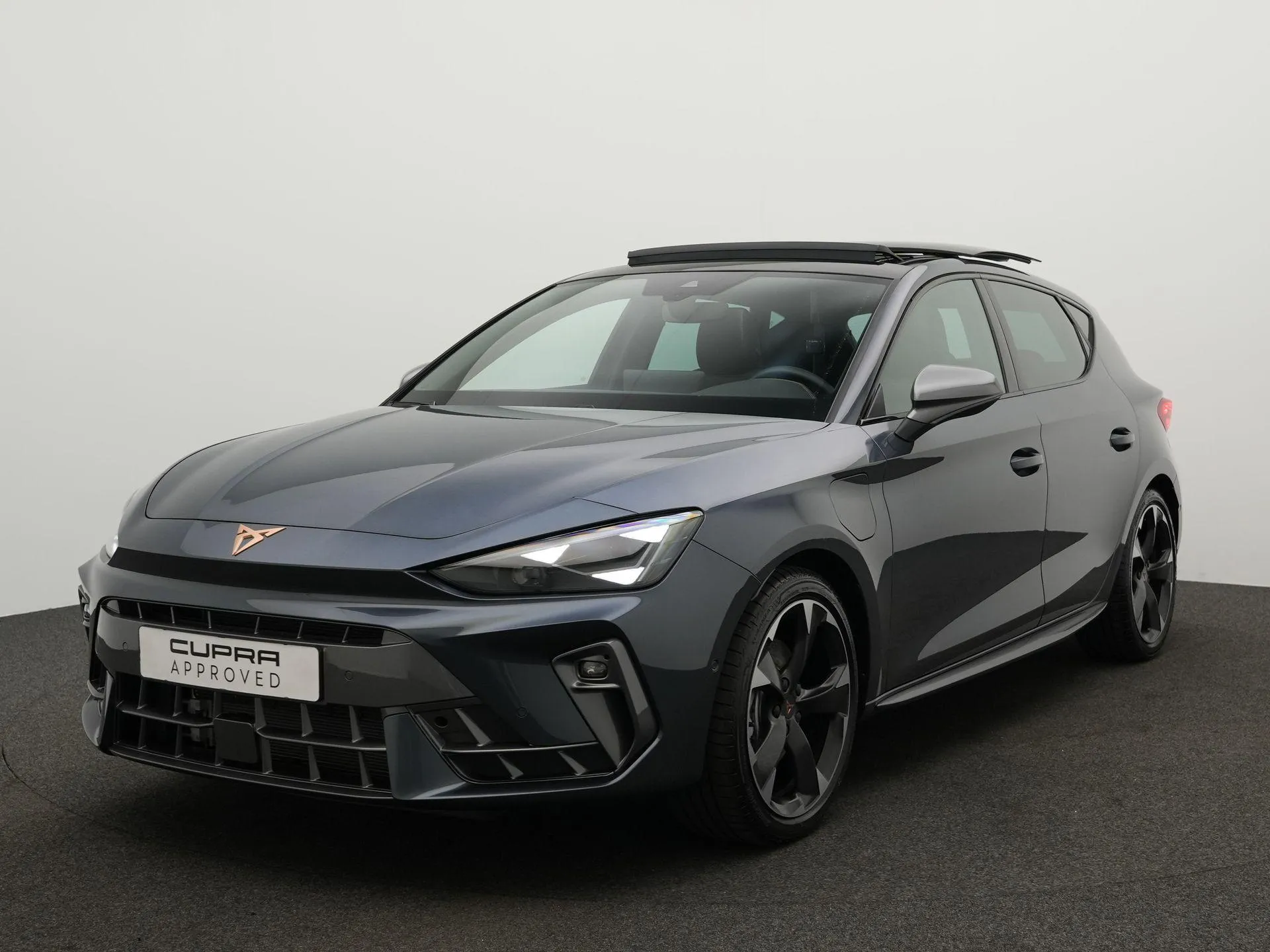 Cupra Leon — foto 1