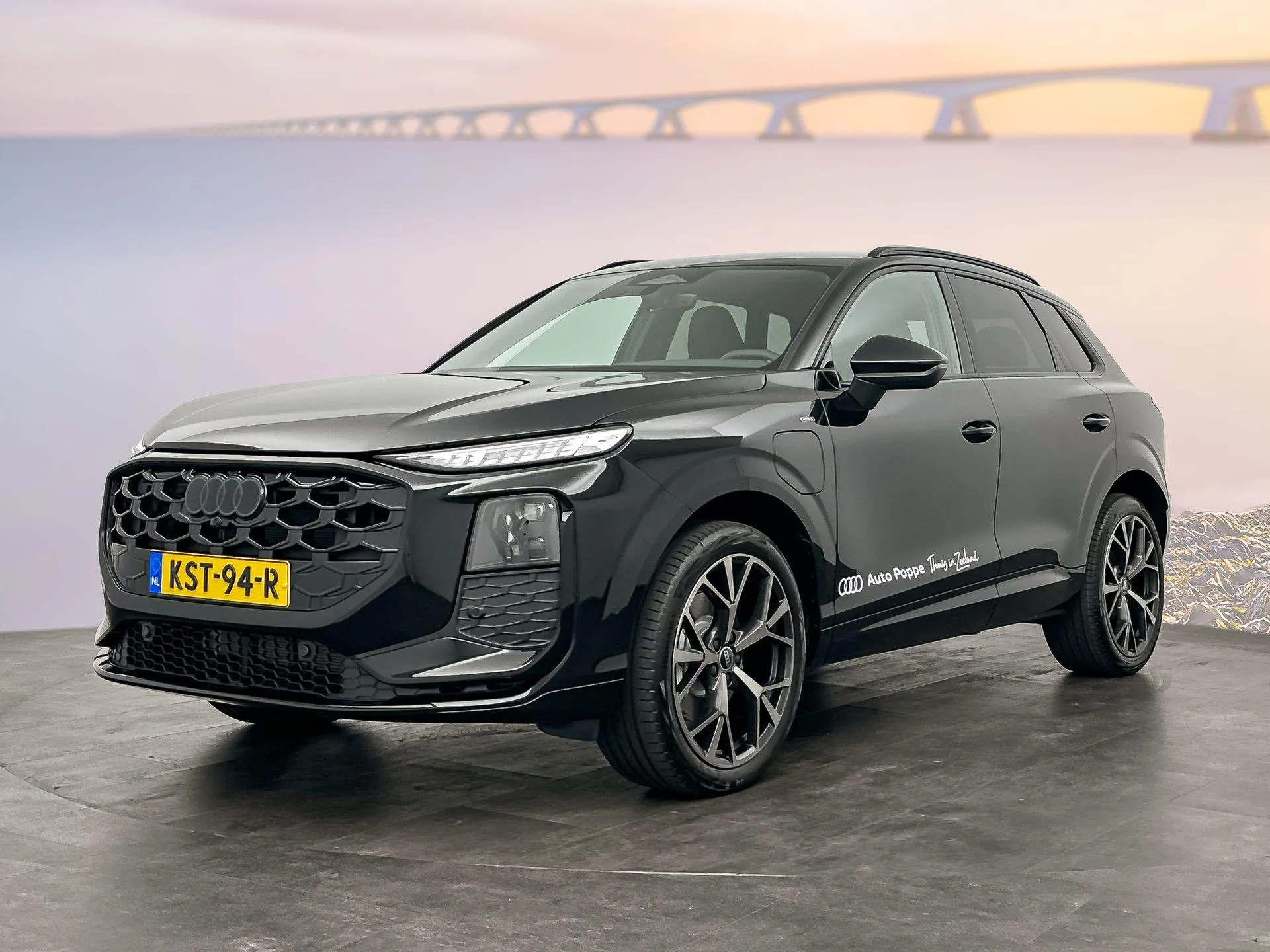Audi Q3 — foto 1