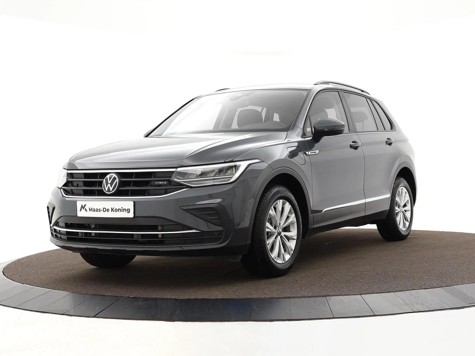 Volkswagen Tiguan — foto 1