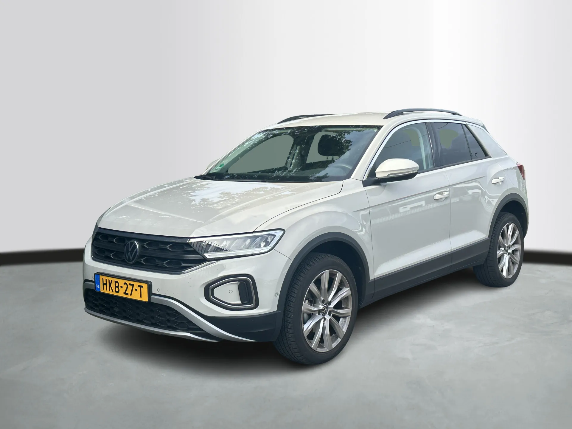Volkswagen T-Roc — foto 1