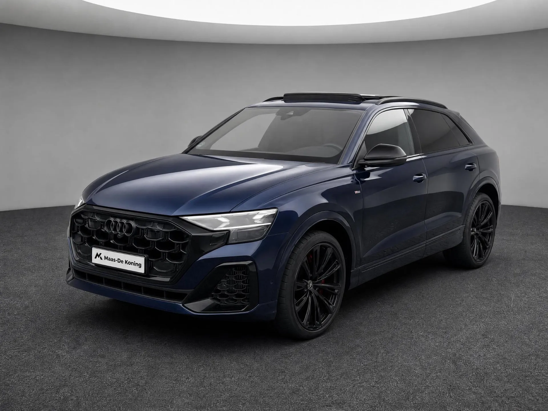 Audi Q8 — foto 1