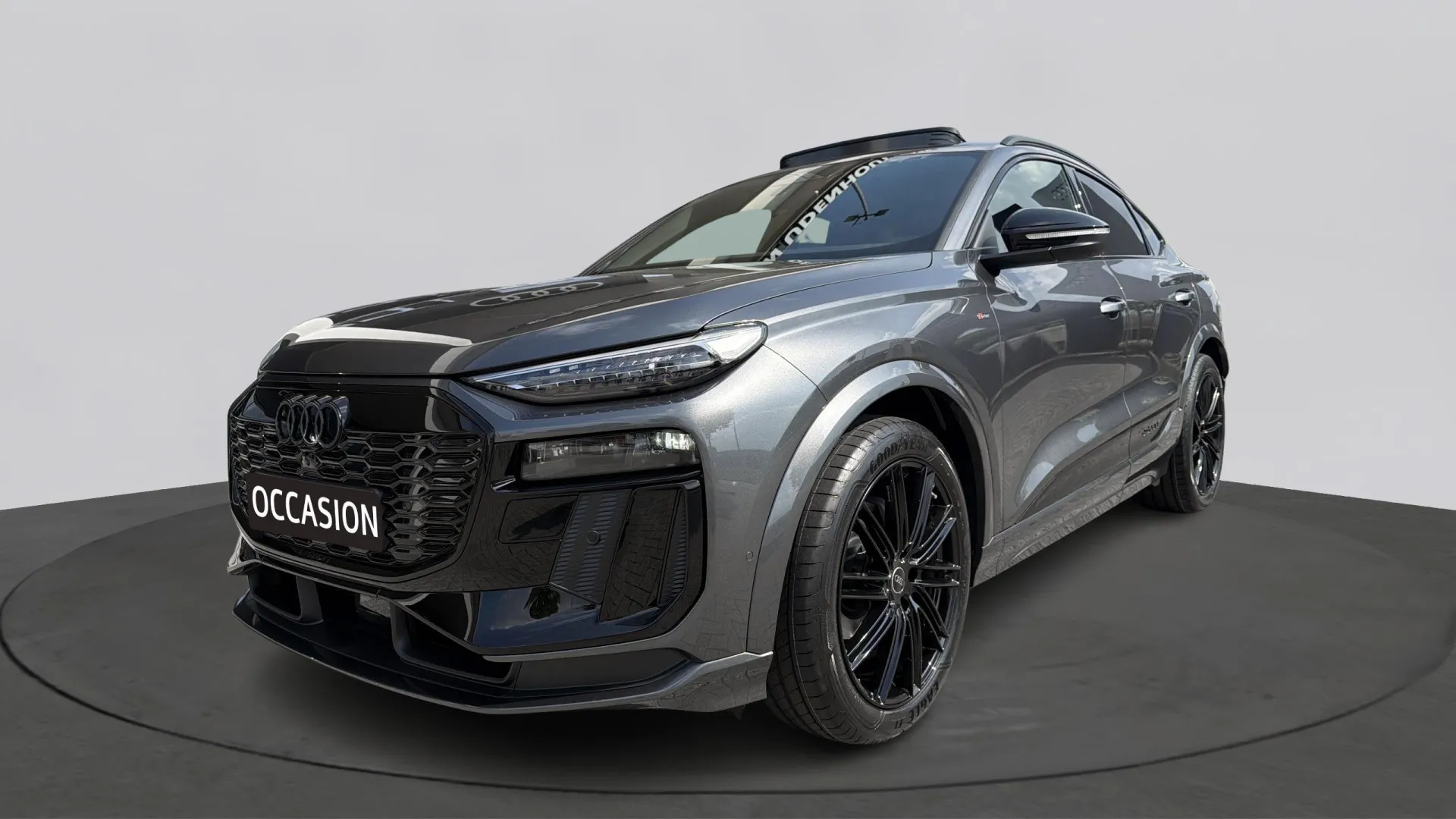 Audi Q6 e-tron — foto 1