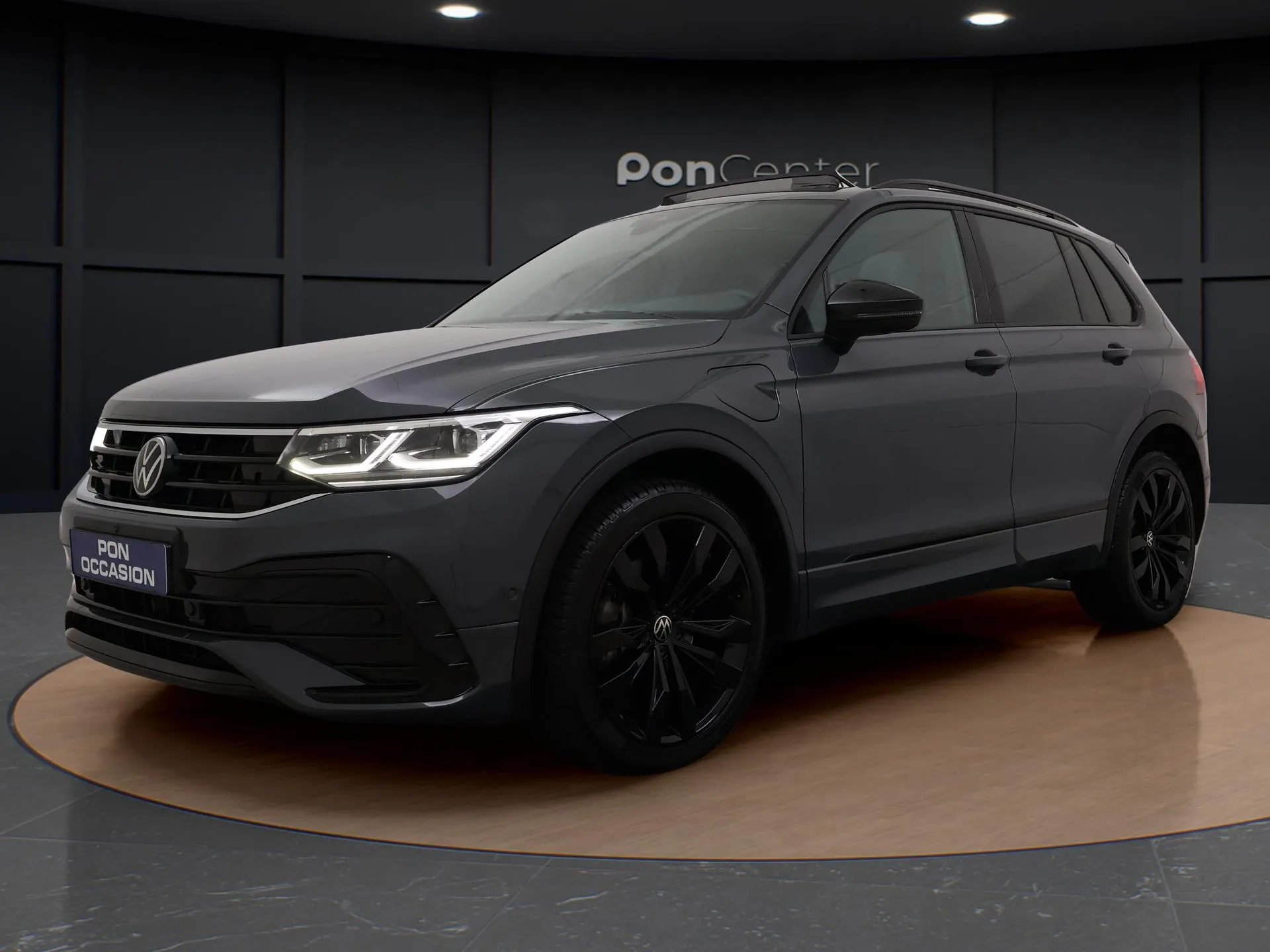 Volkswagen Tiguan — foto 1