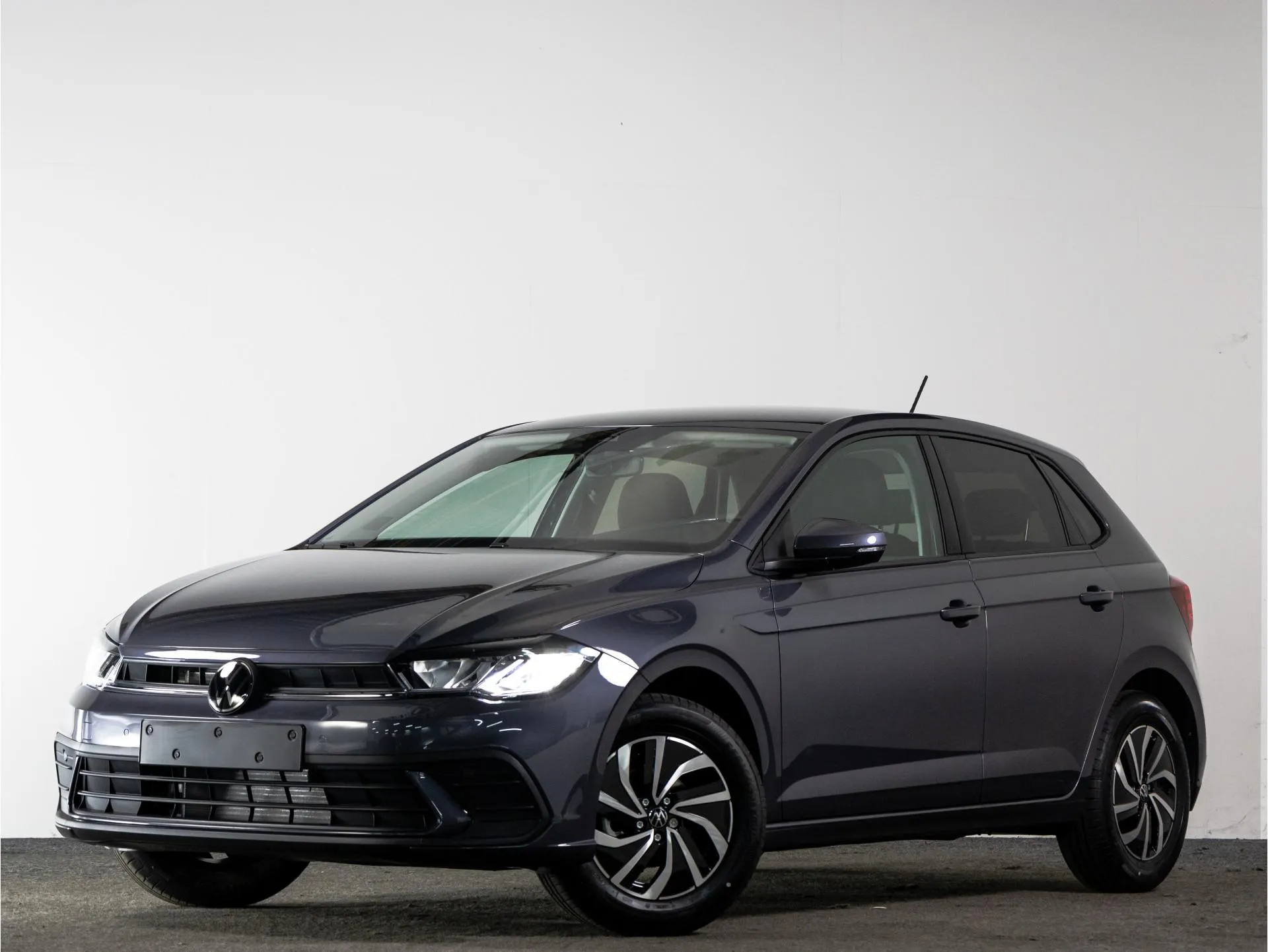 Volkswagen Polo — foto 1