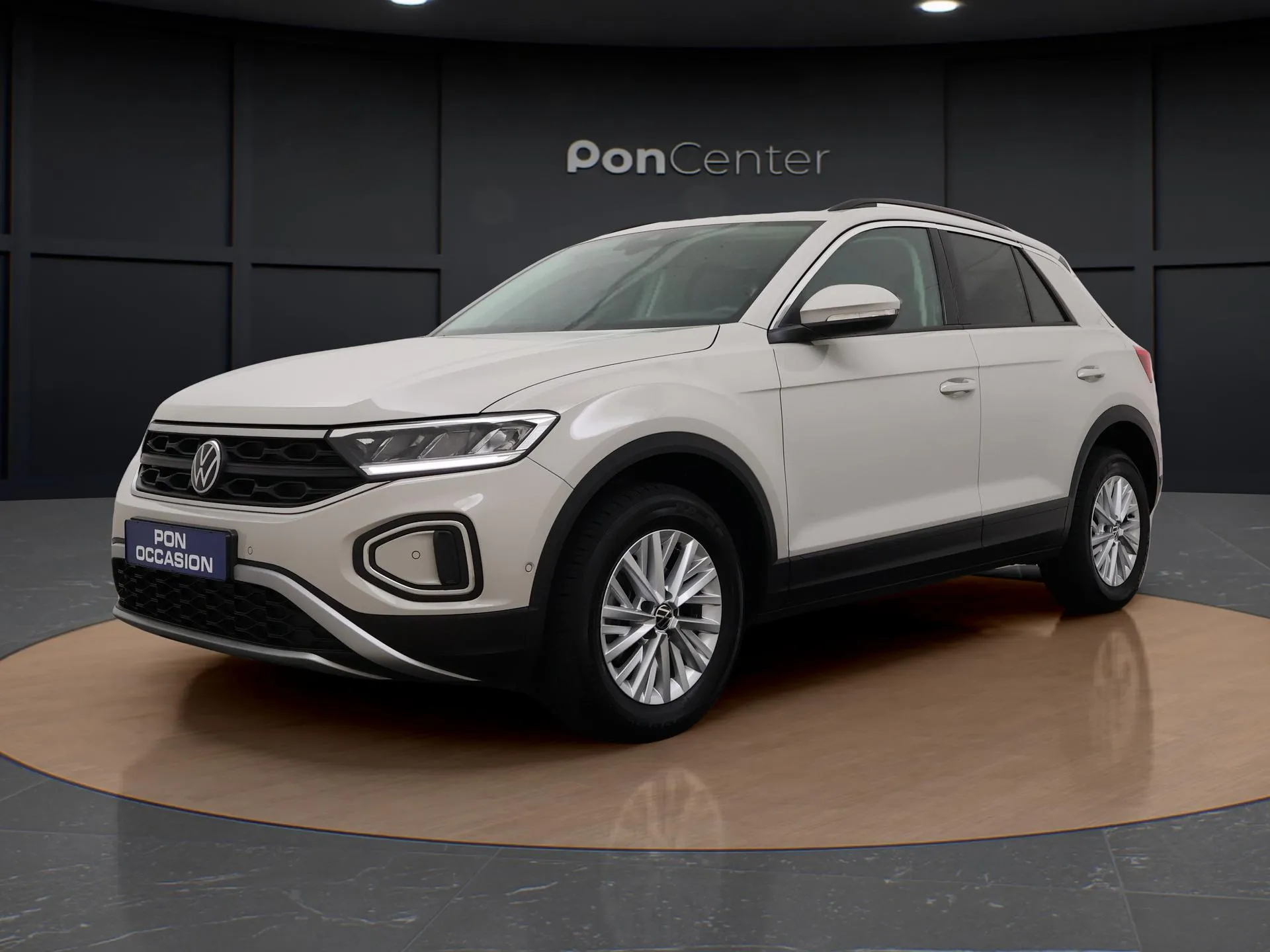 Volkswagen T-Roc — foto 1