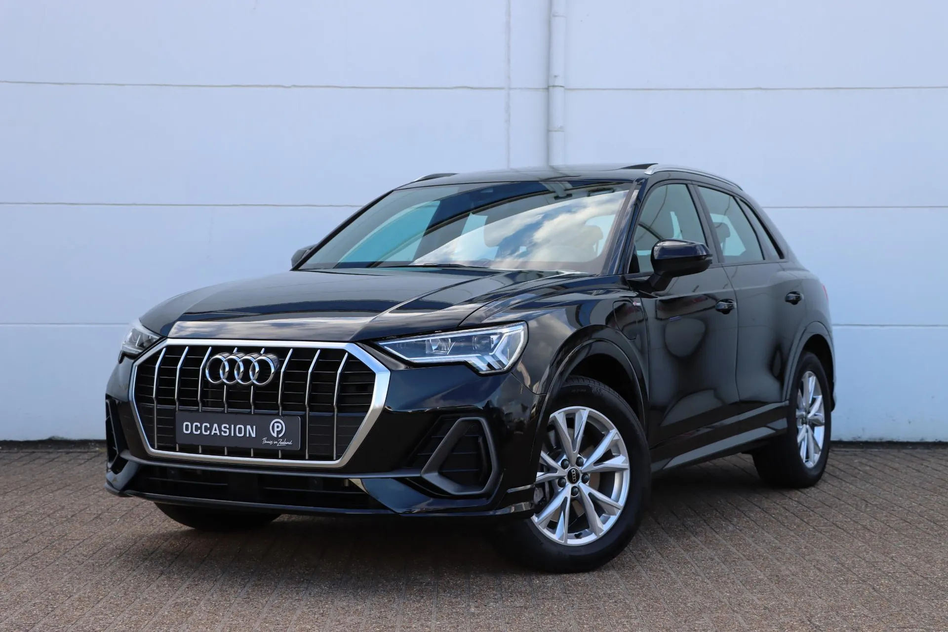 Audi Q3 — foto 1
