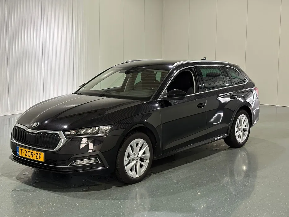 Škoda Octavia — foto 1