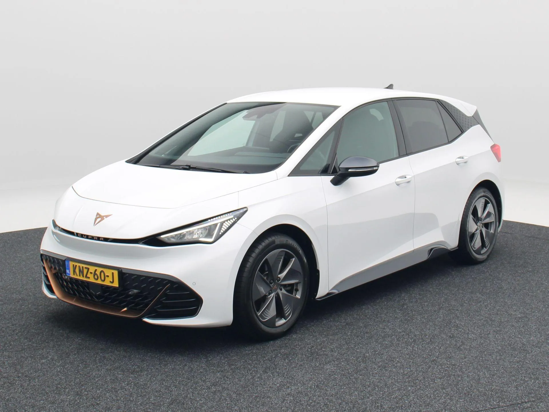 Cupra Born — foto 1