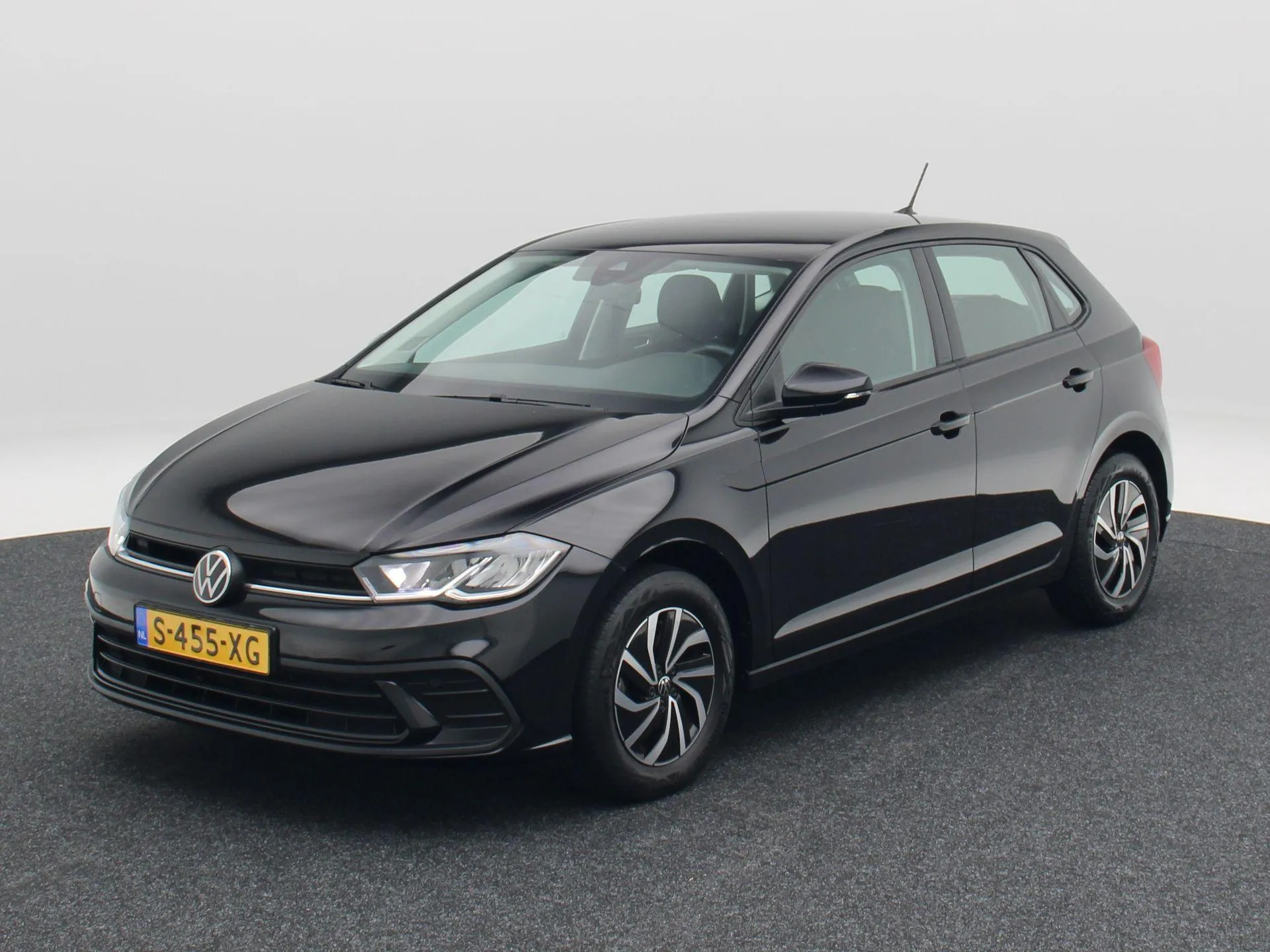 Volkswagen Polo — foto 1