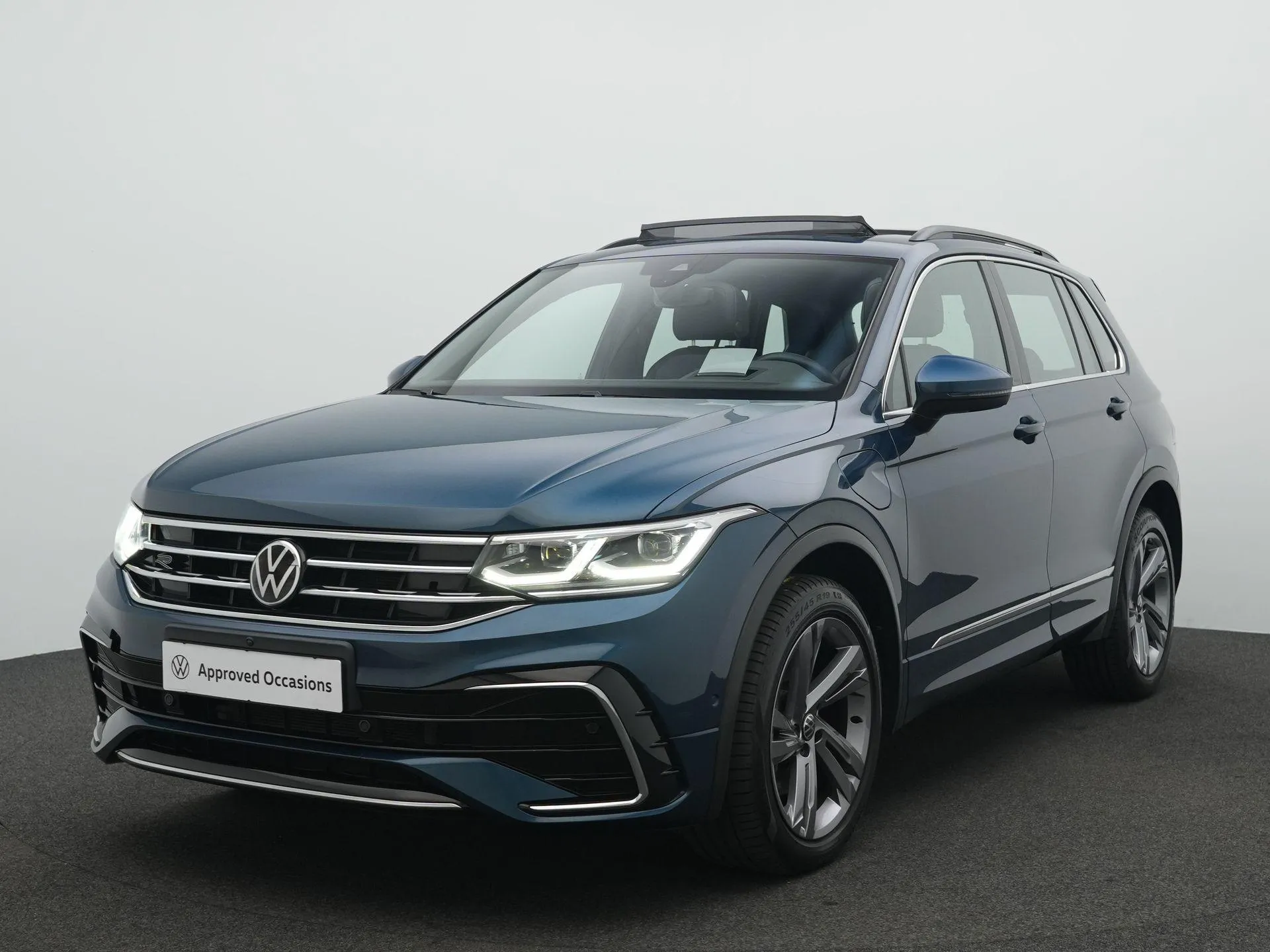 Volkswagen Tiguan — foto 1