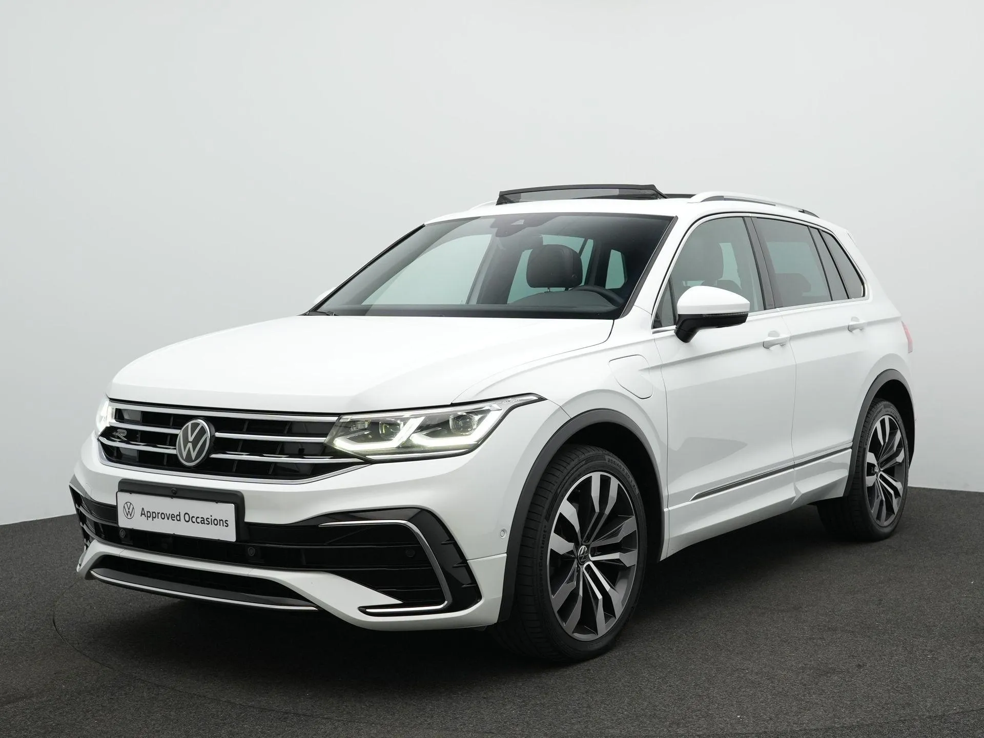 Volkswagen Tiguan — foto 1