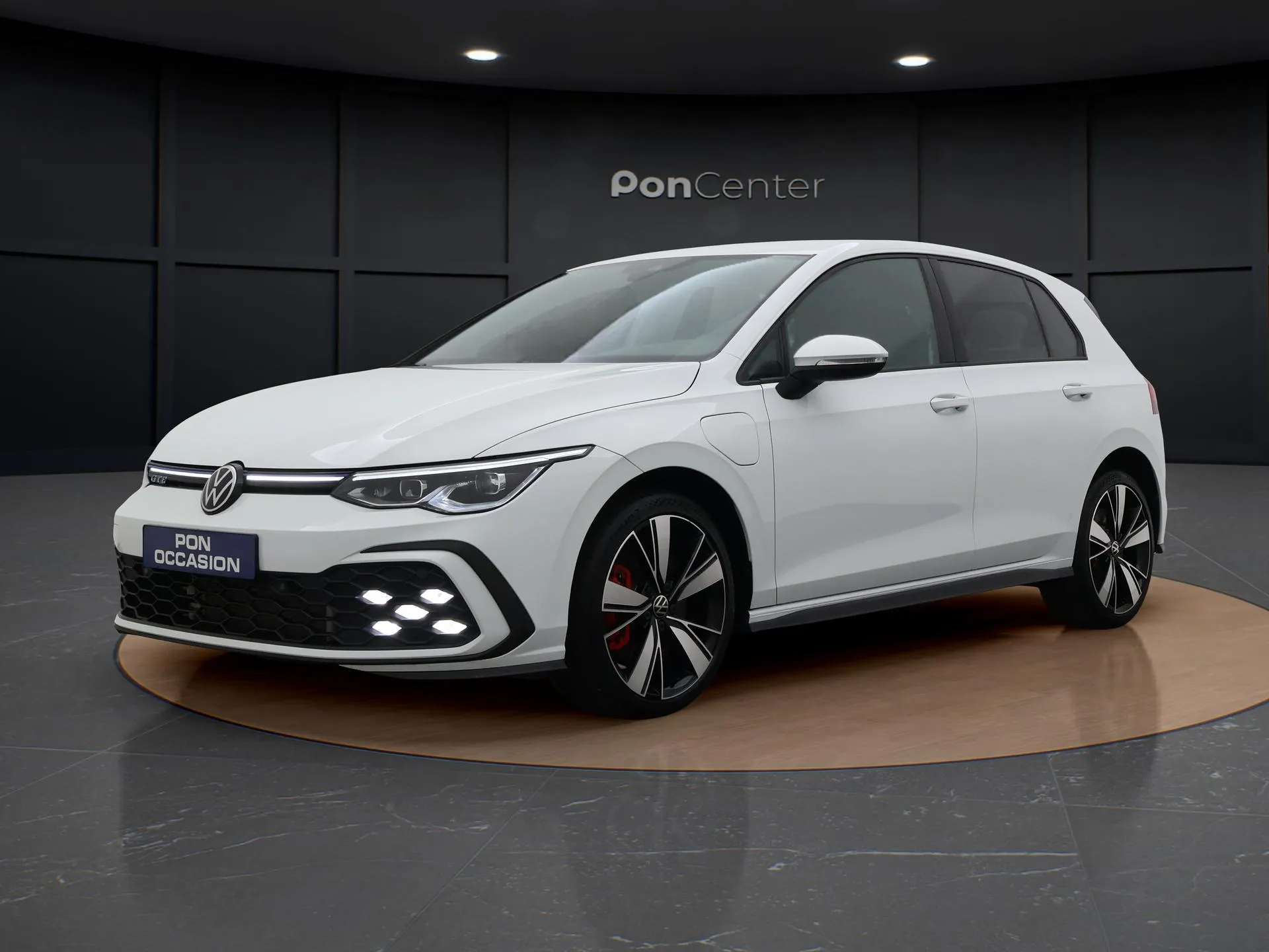 Volkswagen Golf — foto 1