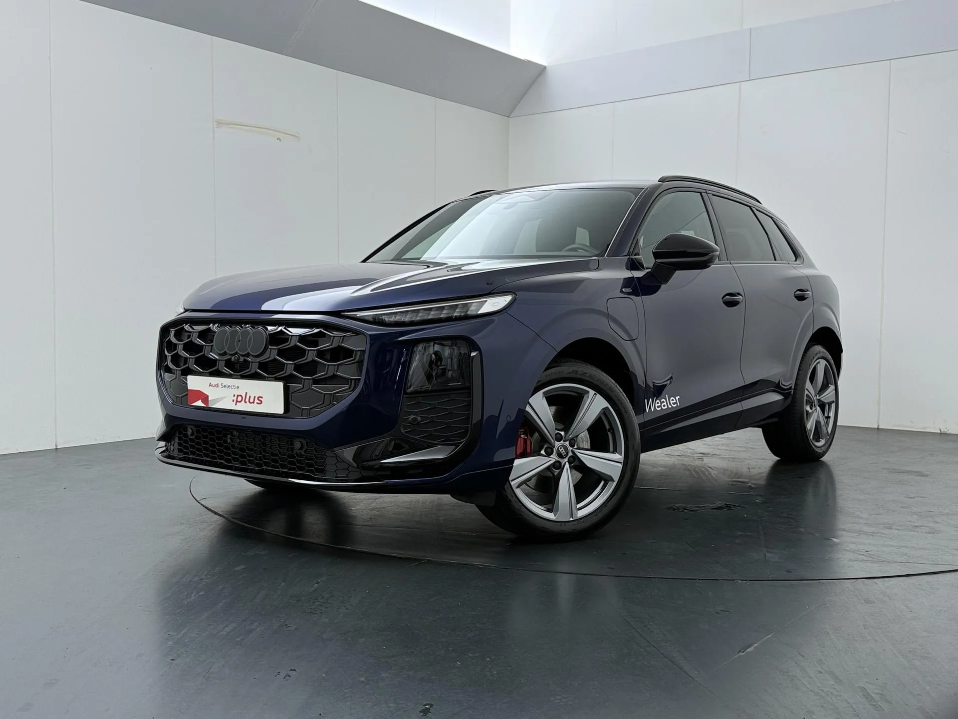 Audi Q3 — foto 1